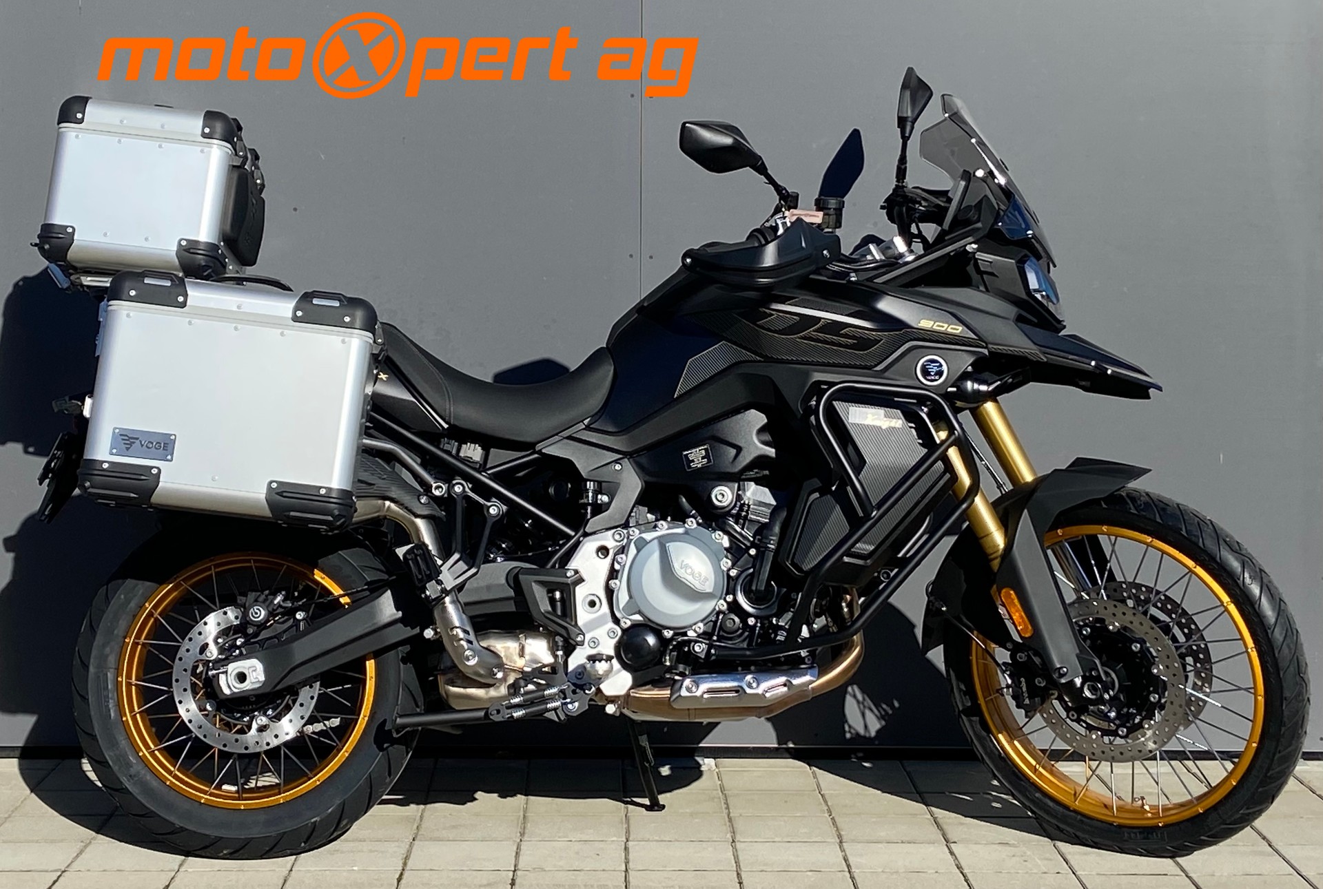 VOGE 900 DSX-image-0