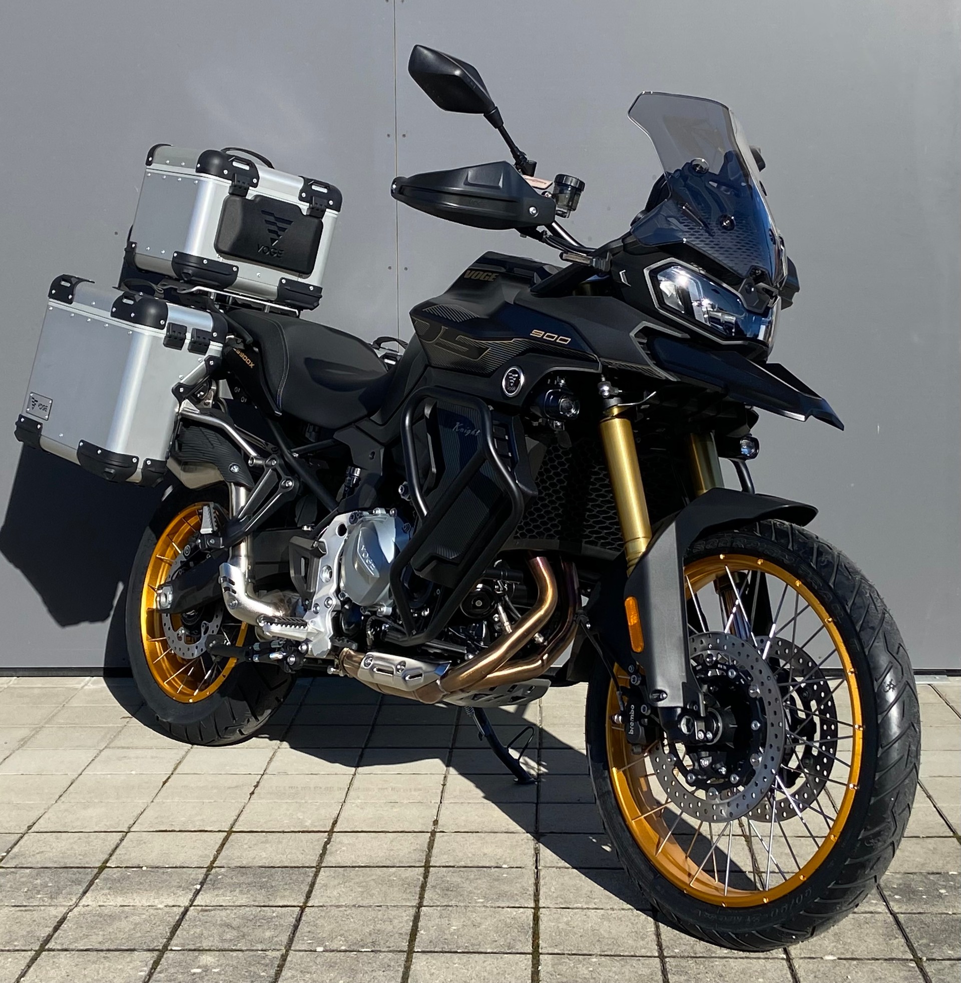 VOGE 900 DSX-image-11