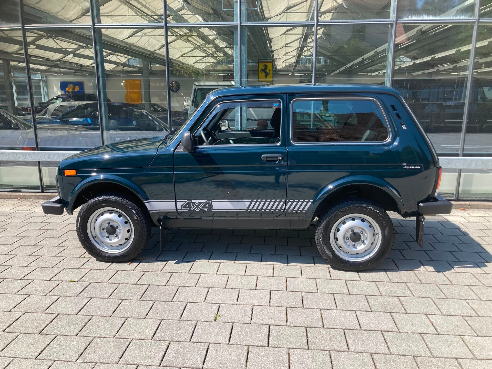 LADA Niva M Classic 4x4 1.7i-image-4