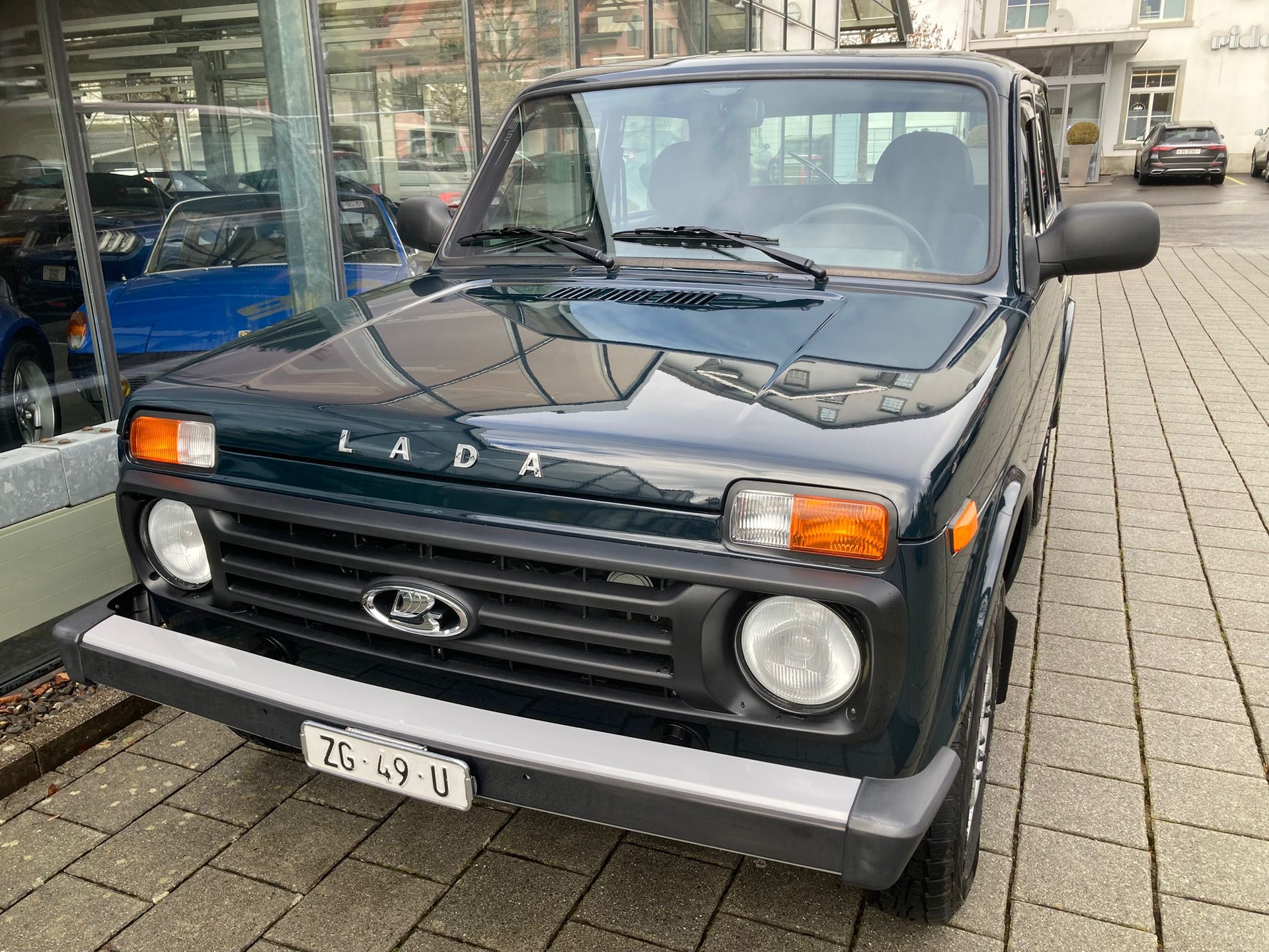 LADA Niva M Classic 4x4 1.7i-showroom-element-1