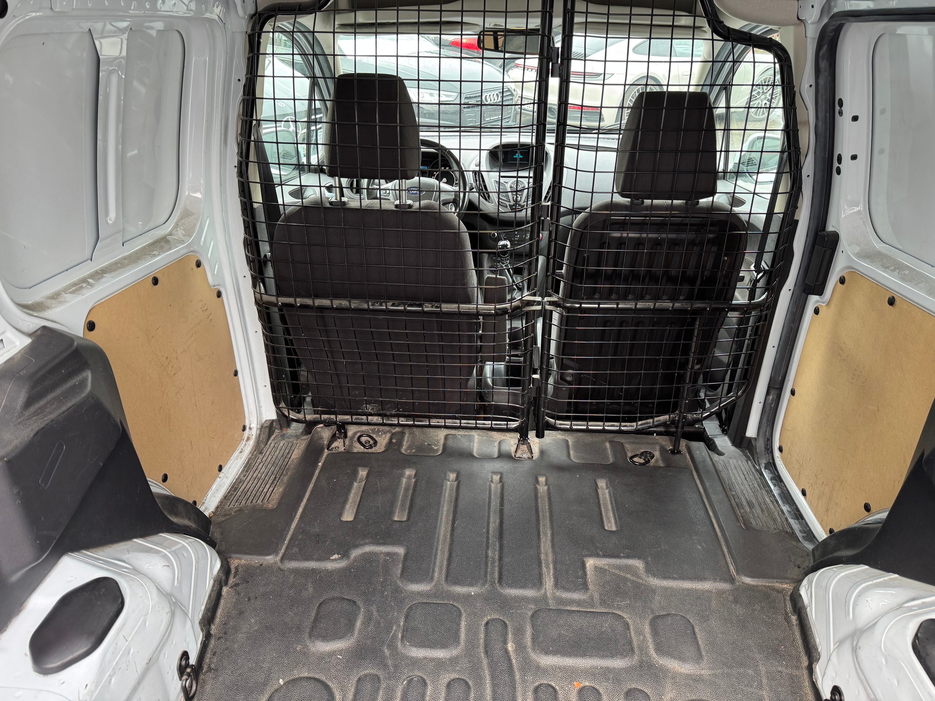 FORD Transit Courier Van 1.0 EcoBoost Trend-image-8