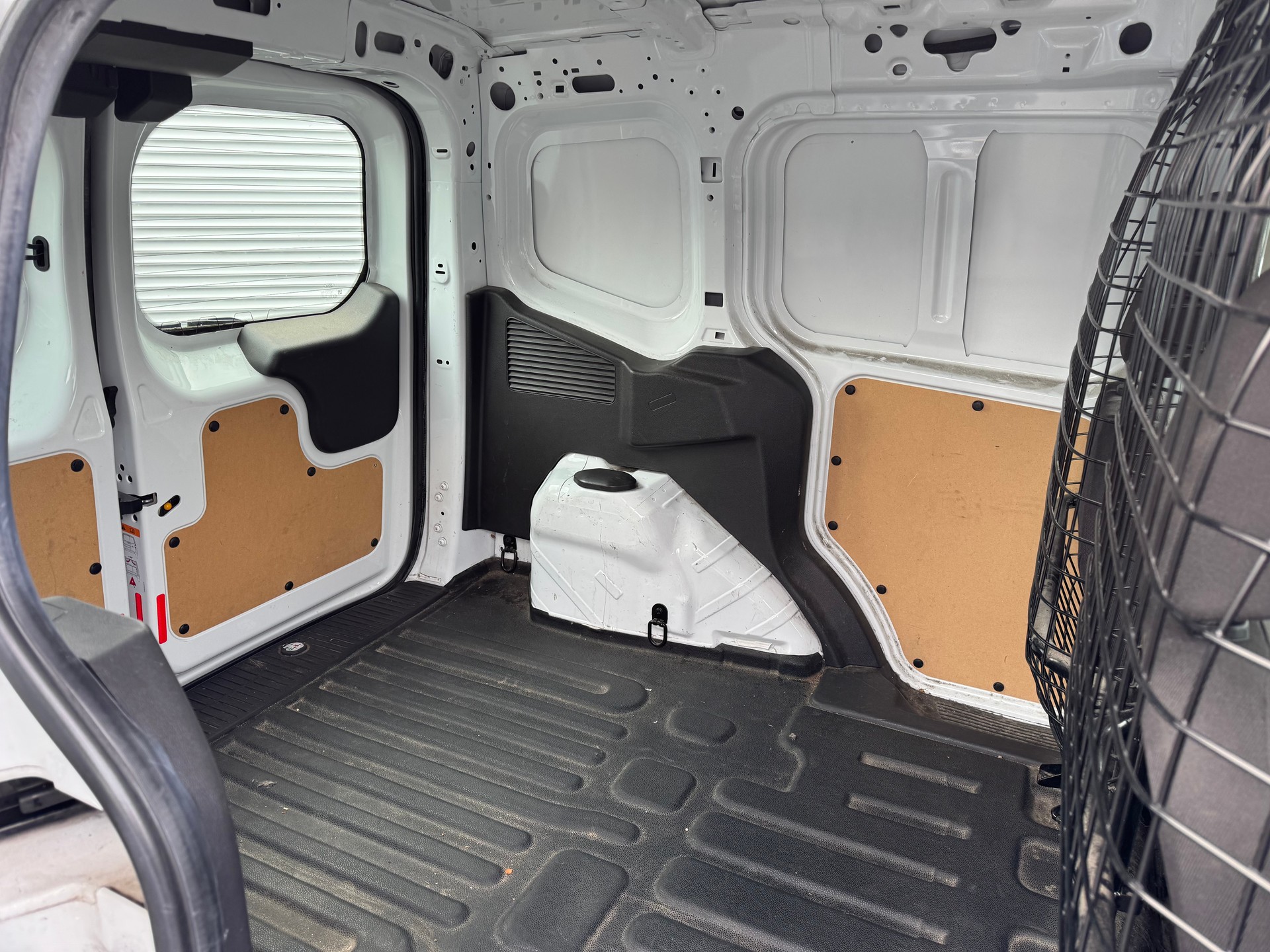 FORD Transit Courier Van 1.0 EcoBoost Trend-image-9