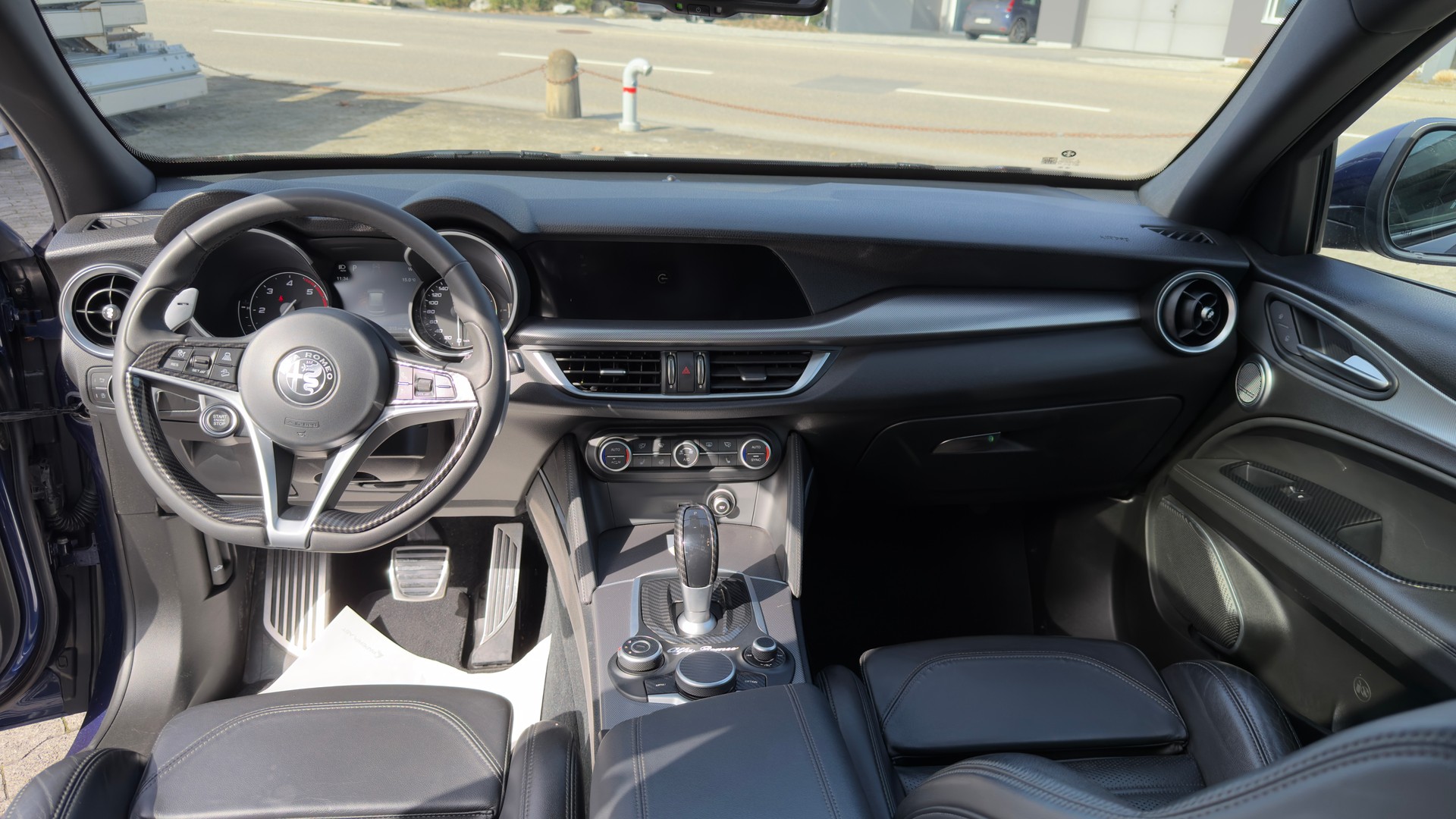 ALFA ROMEO Stelvio 2.2 JTDM Veloce Q4 Automatic-image-17