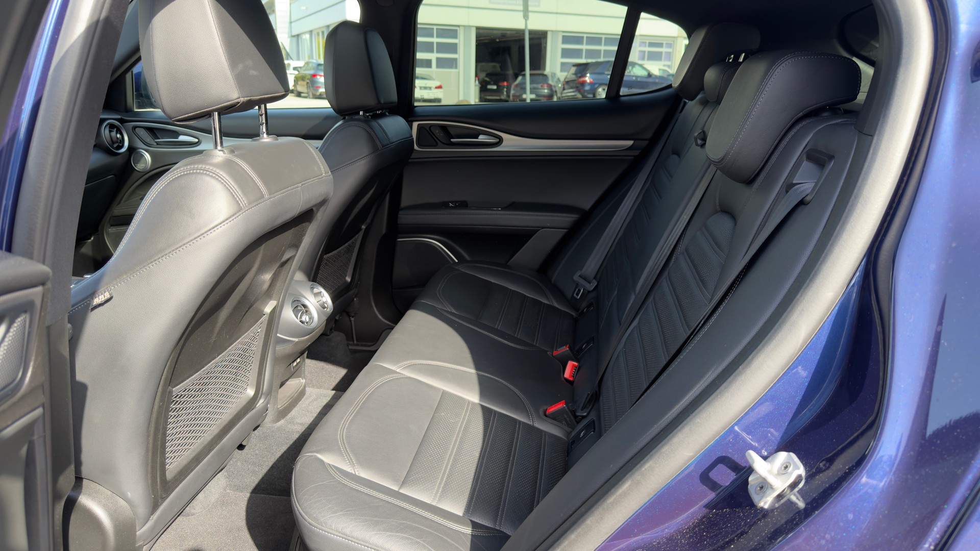 ALFA ROMEO Stelvio 2.2 JTDM Veloce Q4 Automatic-image-18