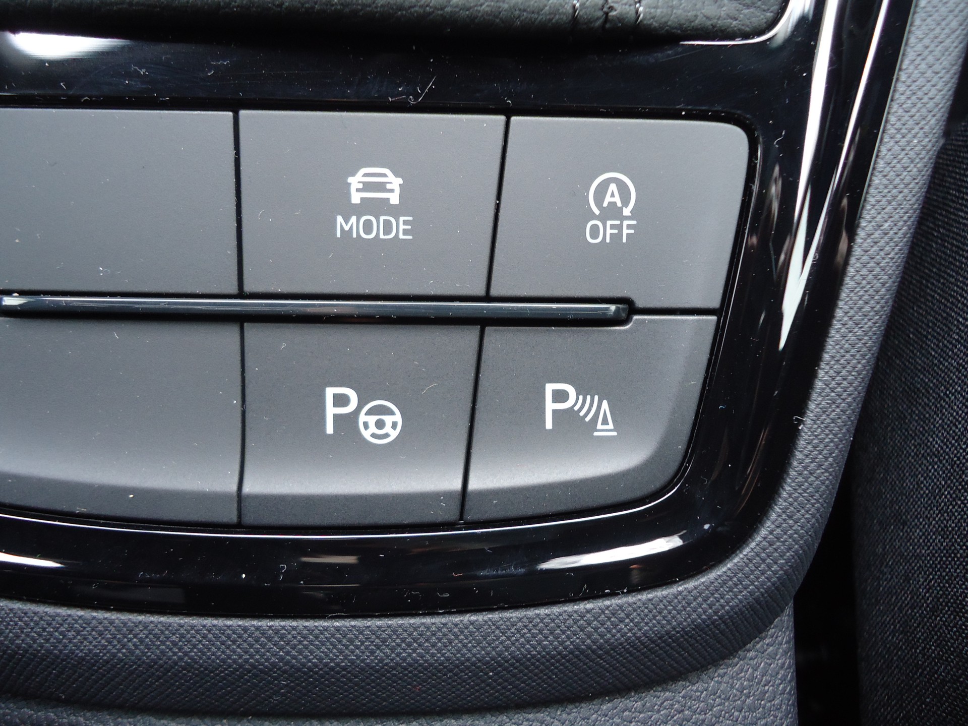 SKODA Scala 1.0 TSI Monte Carlo DSG-image-14