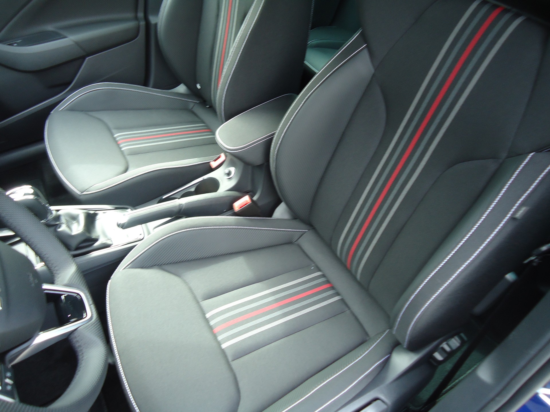SKODA Scala 1.0 TSI Monte Carlo DSG-image-2