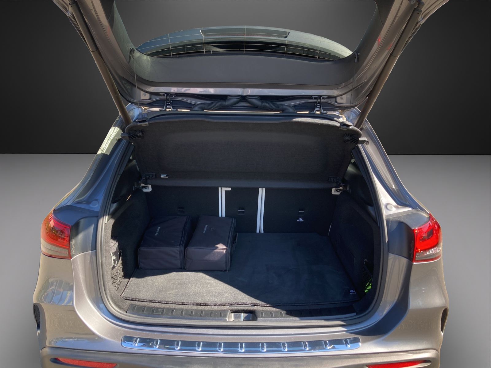 MERCEDES-BENZ EQA 250 Edition 1-image-7