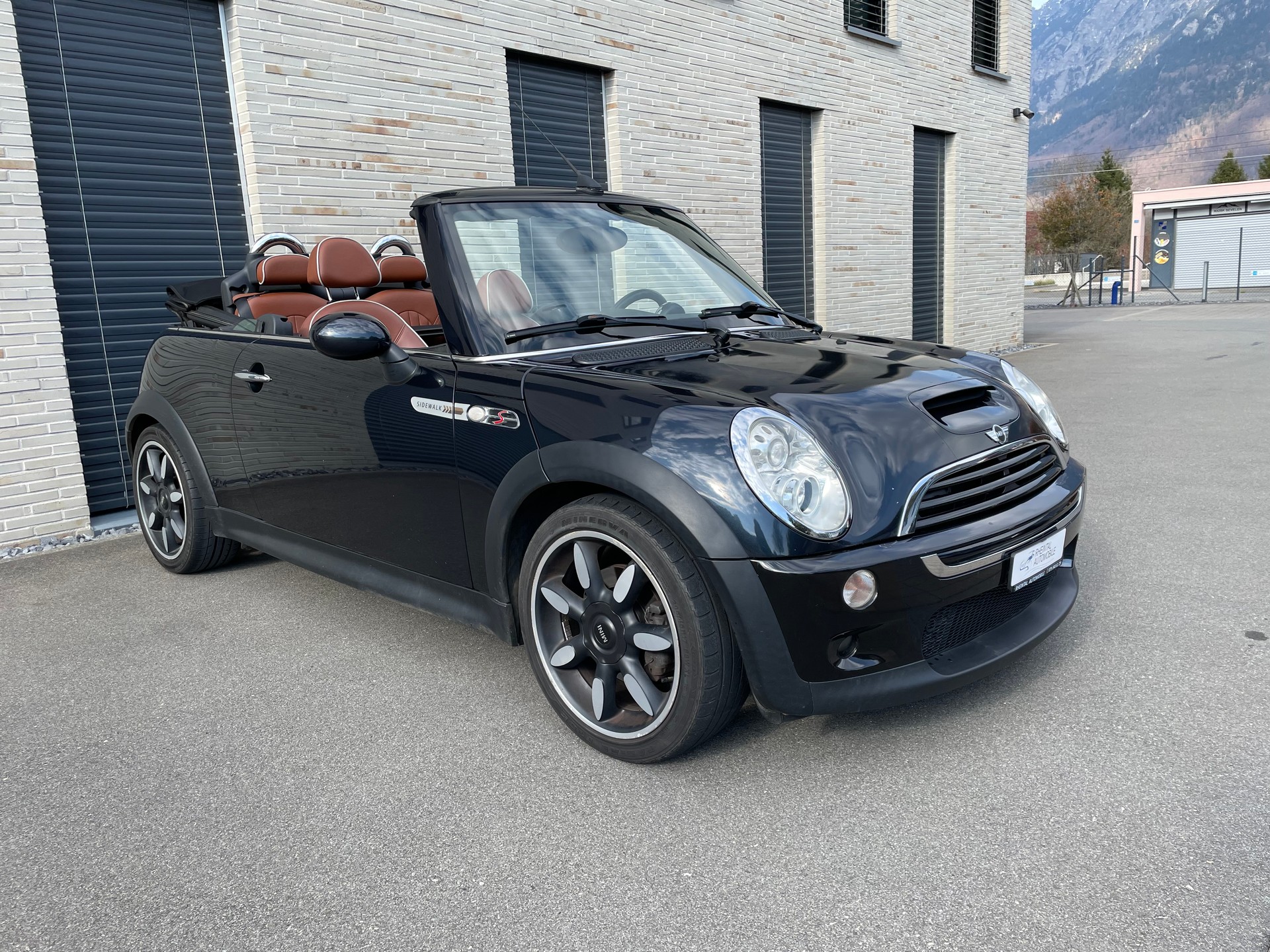 MINI Cooper S Cabriolet-image-5