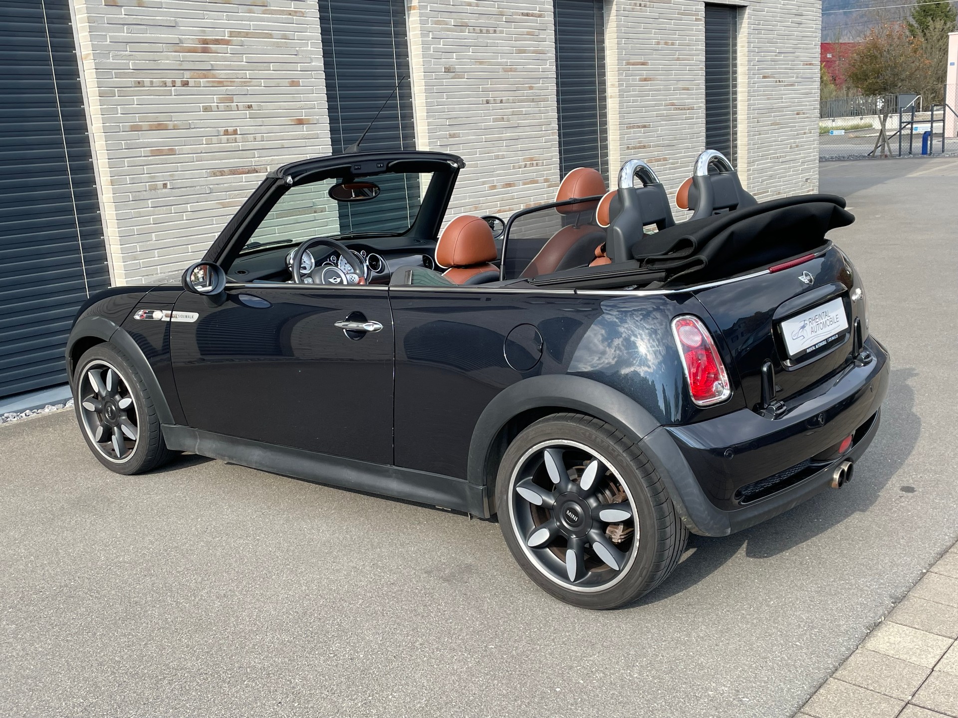 MINI Cooper S Cabriolet-image-11