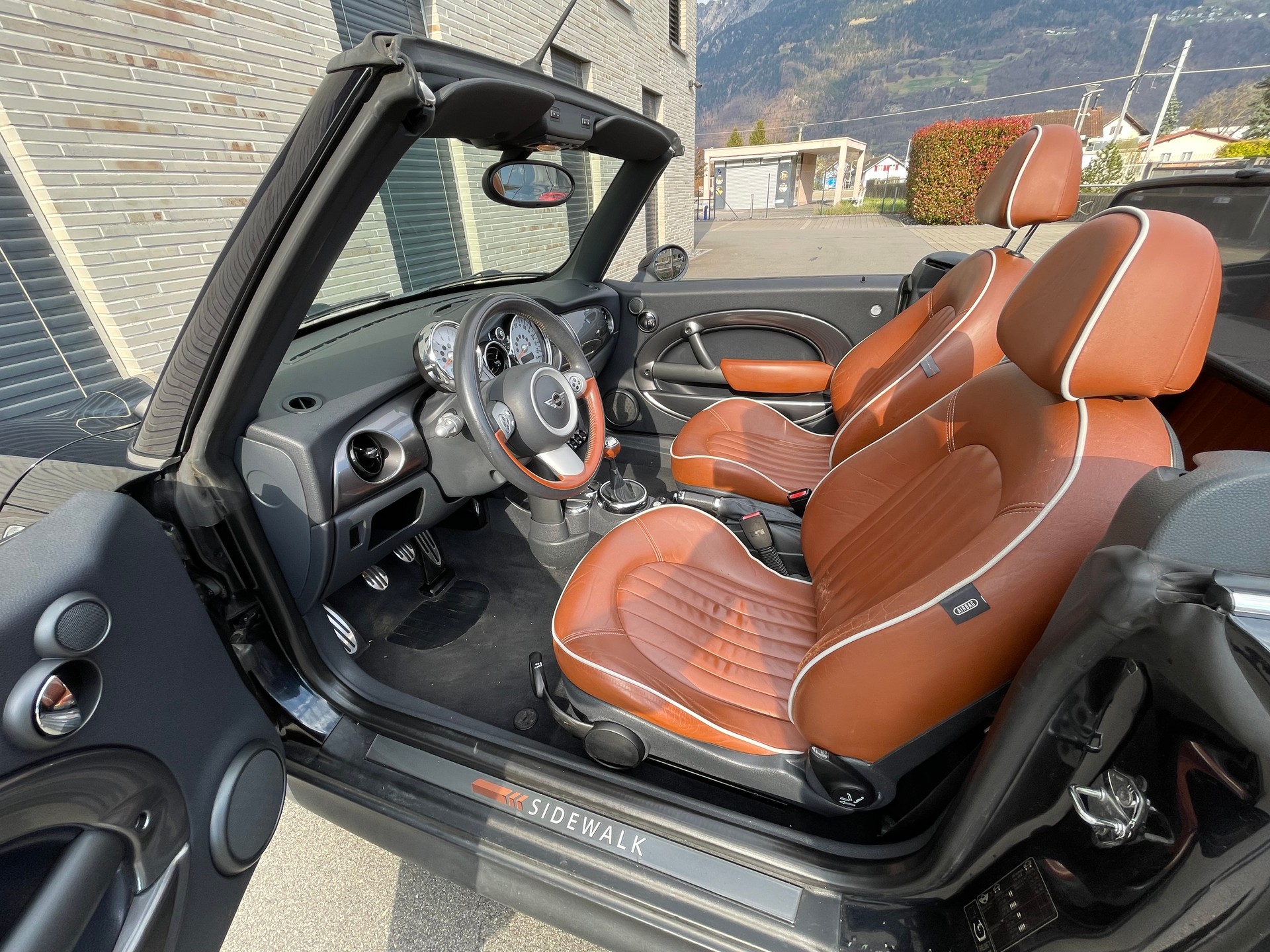 MINI Cooper S Cabriolet-image-12