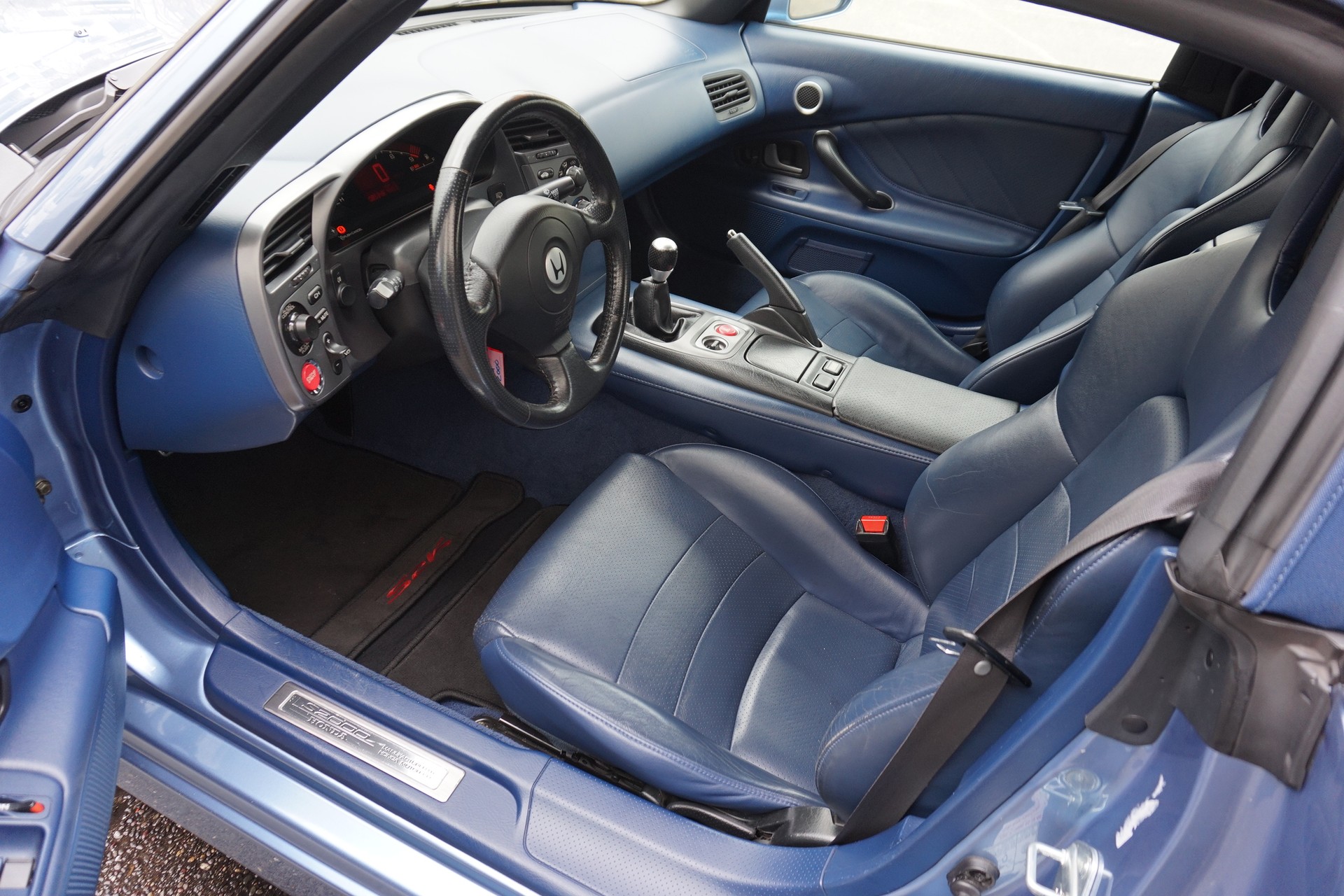 HONDA S2000-image-5
