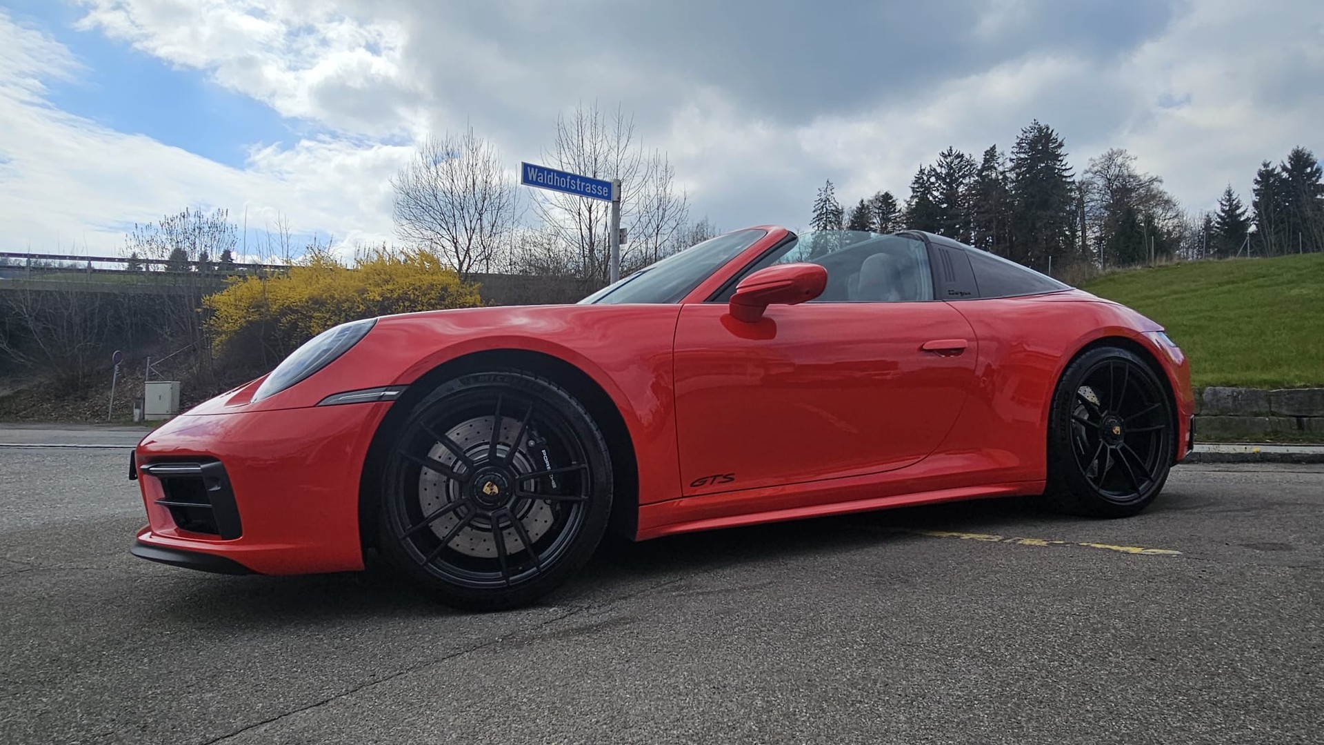 PORSCHE 911 Targa 4 GTS PDK-showroom-element-2