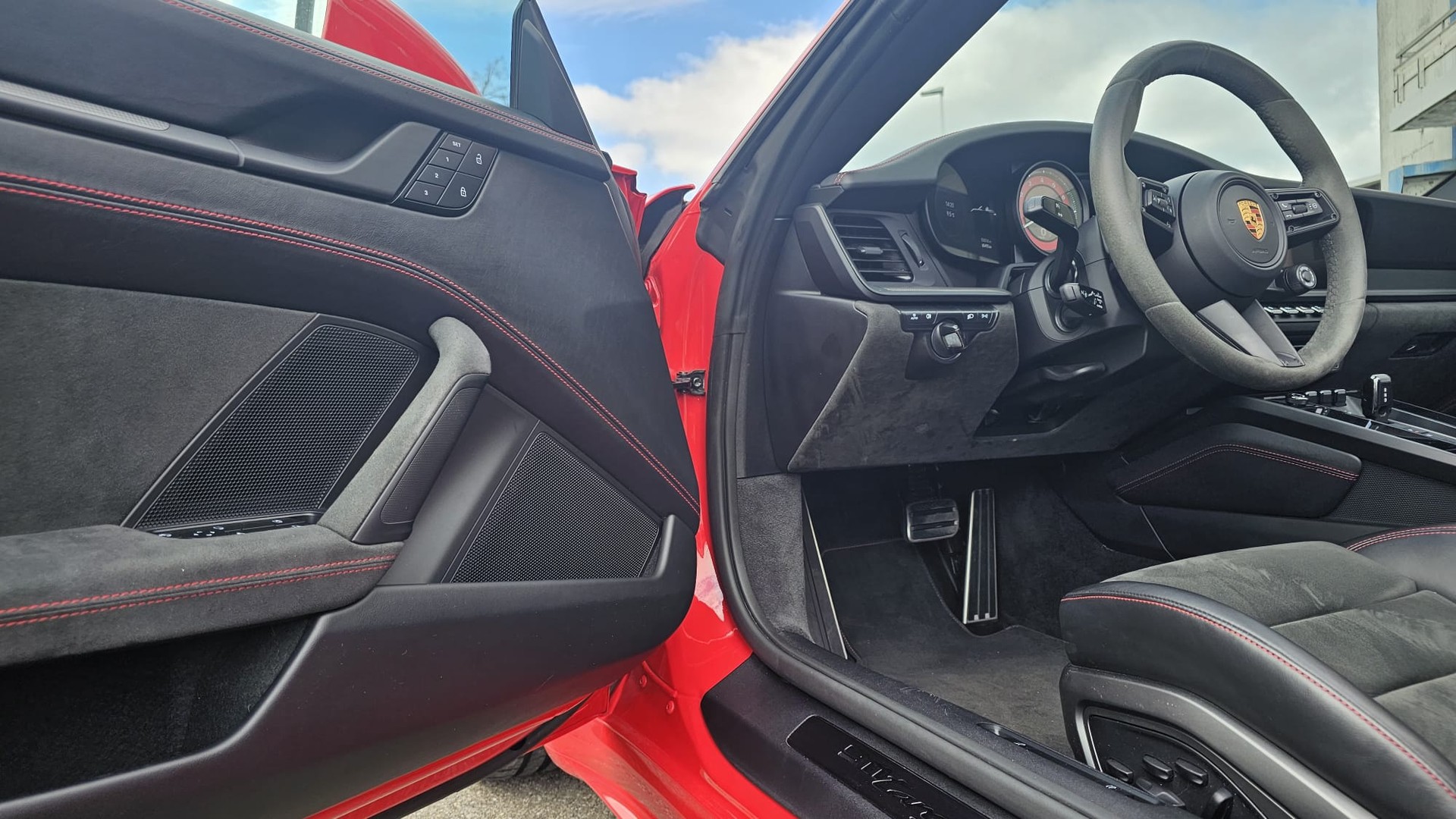 PORSCHE 911 Targa 4 GTS PDK-image-8