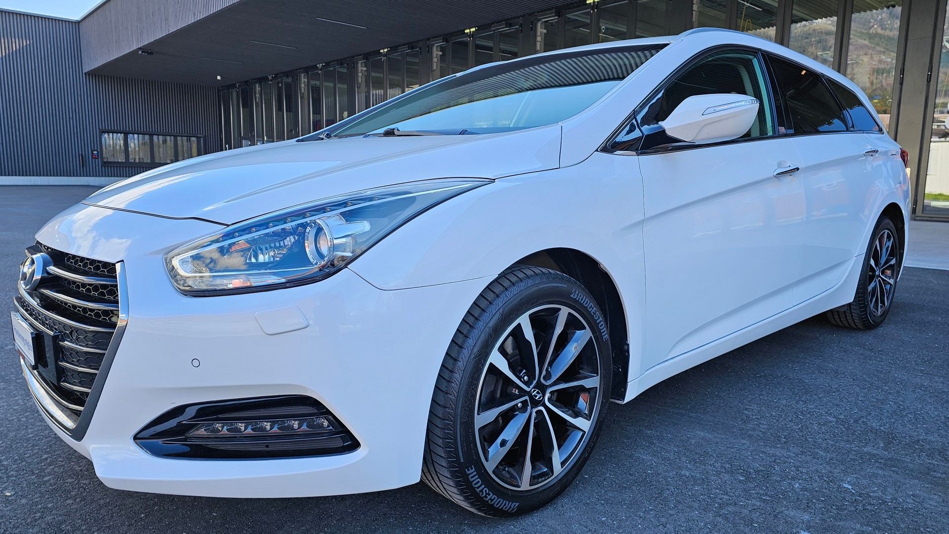 HYUNDAI i40 Wagon 1.7 CRDI Amplia Automatic