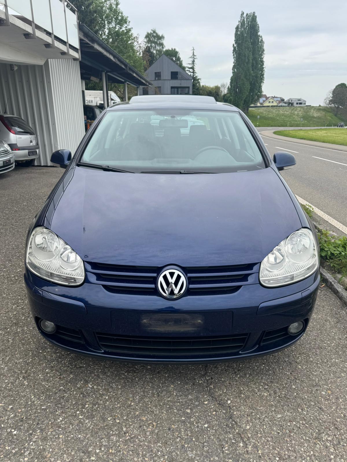 VW Golf 2.0 TDI Sportline 4Motion-image-1