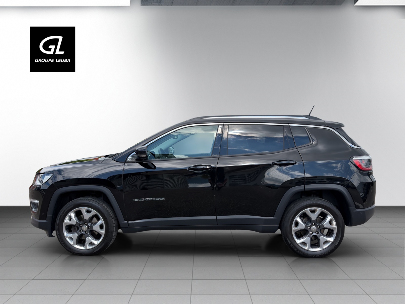 JEEP Compass 2.0CRD LimitedAWD-showroom-element-2