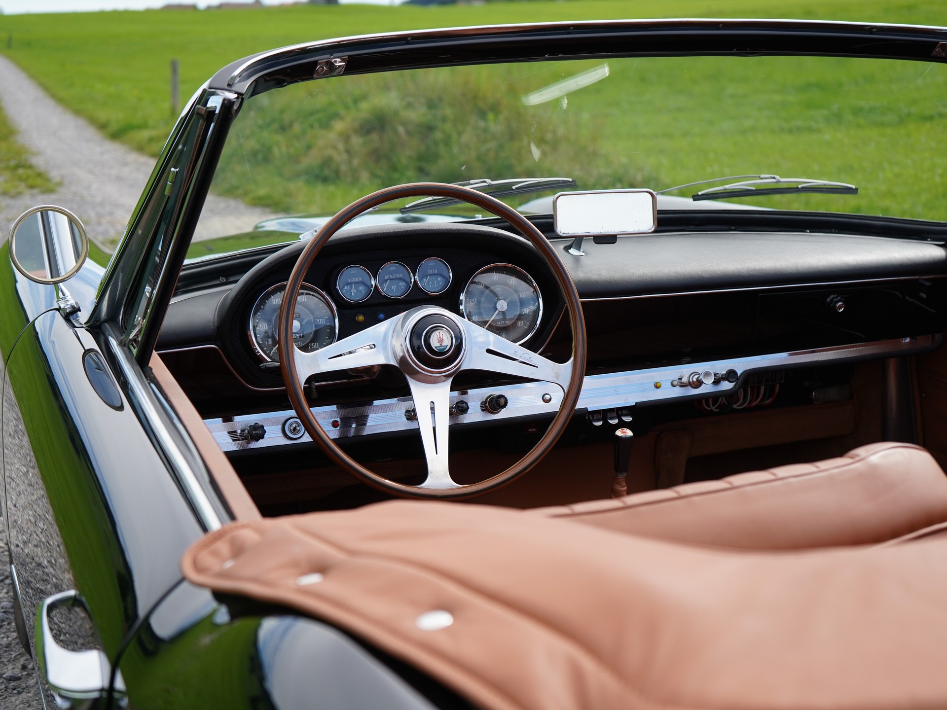 MASERATI 3500 GT Vignale Spyder-image-17