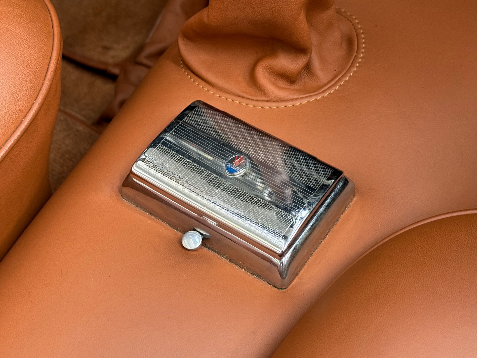 MASERATI 3500 GT Vignale Spyder-image-29