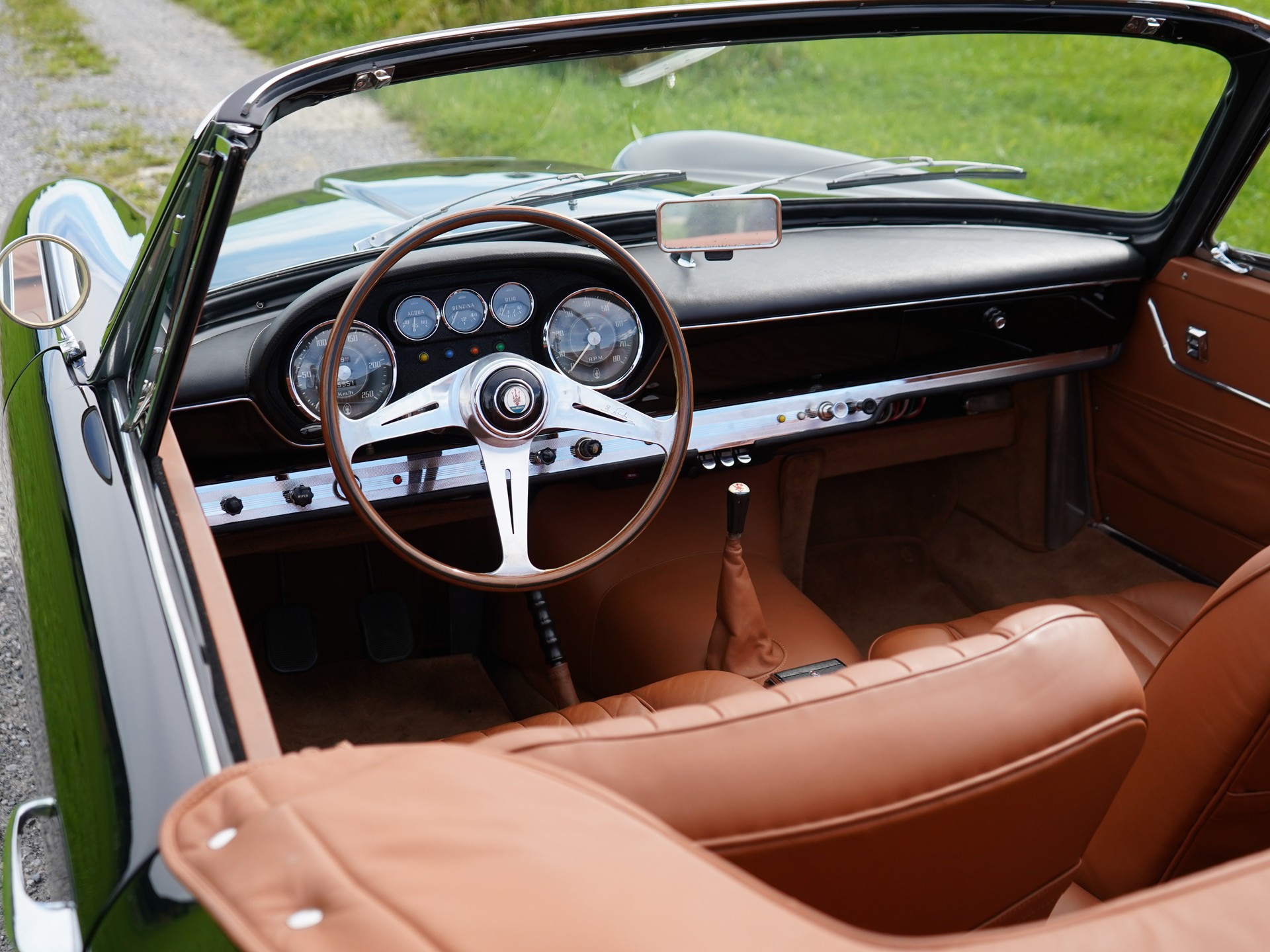 MASERATI 3500 GT Vignale Spyder-image-7