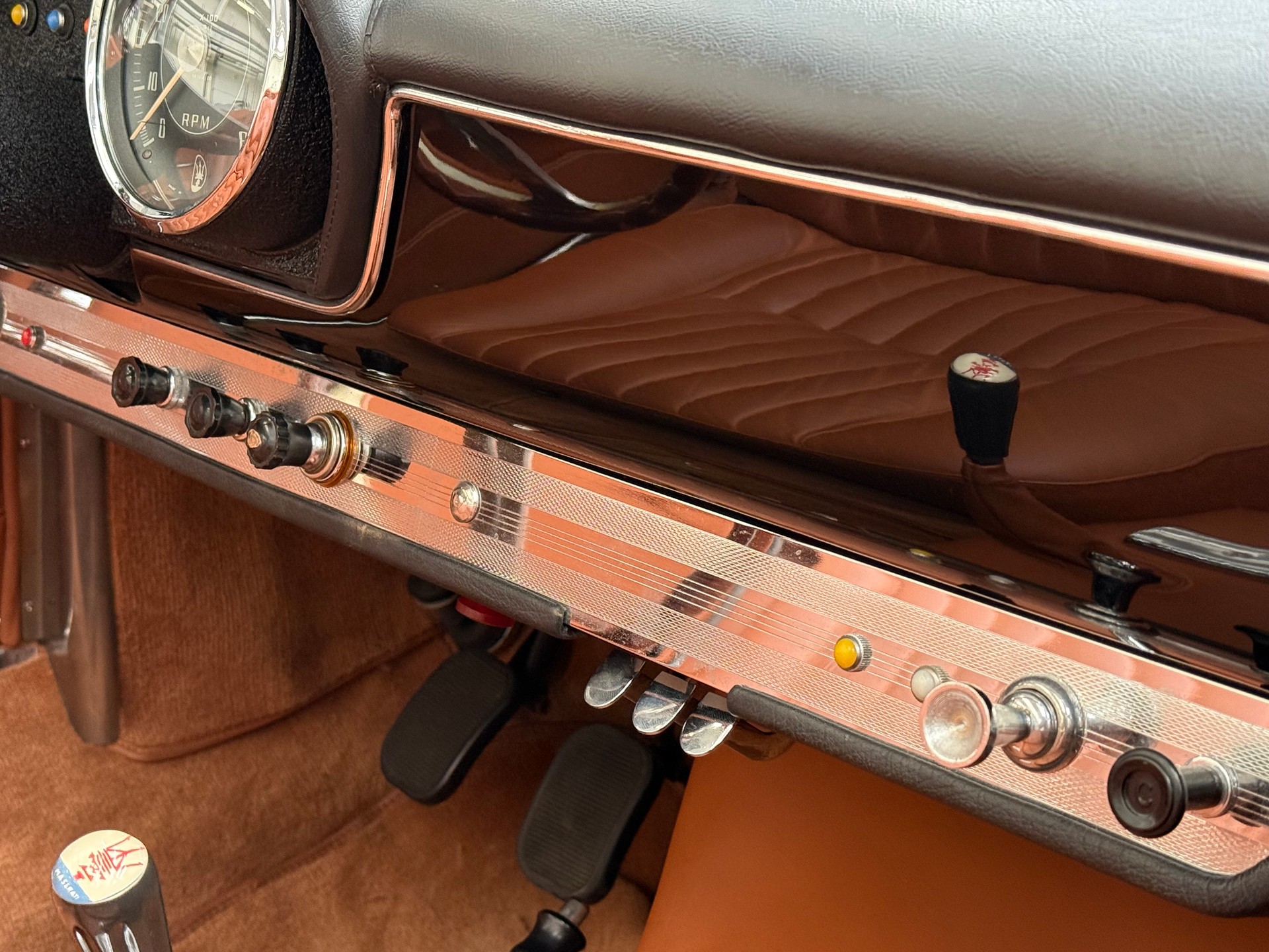 MASERATI 3500 GT Vignale Spyder-image-25