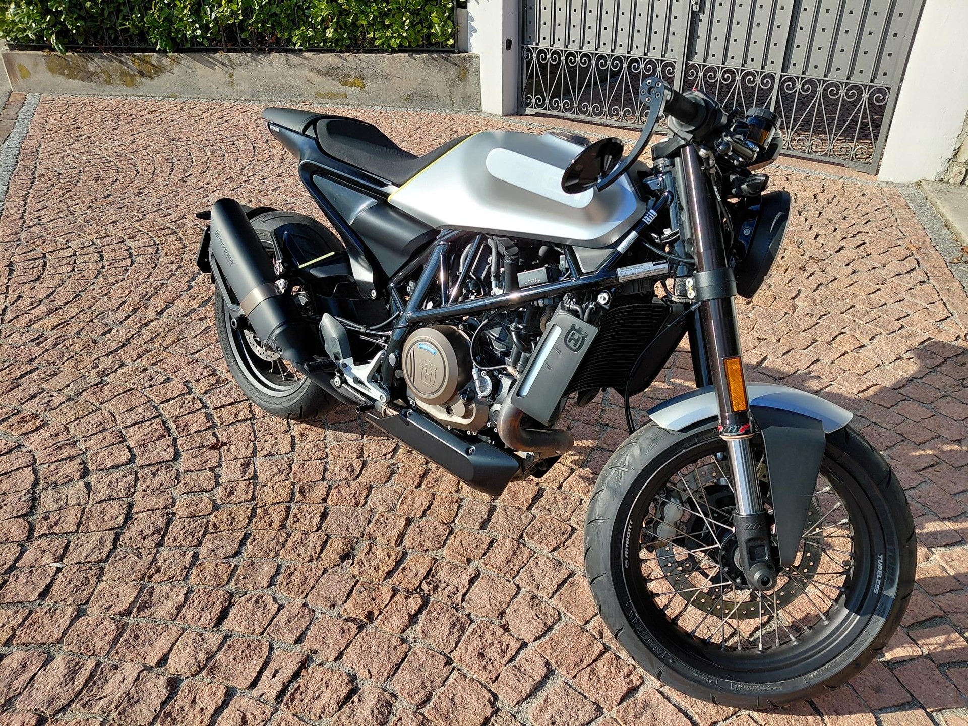 HUSQVARNA Vitpilen 701