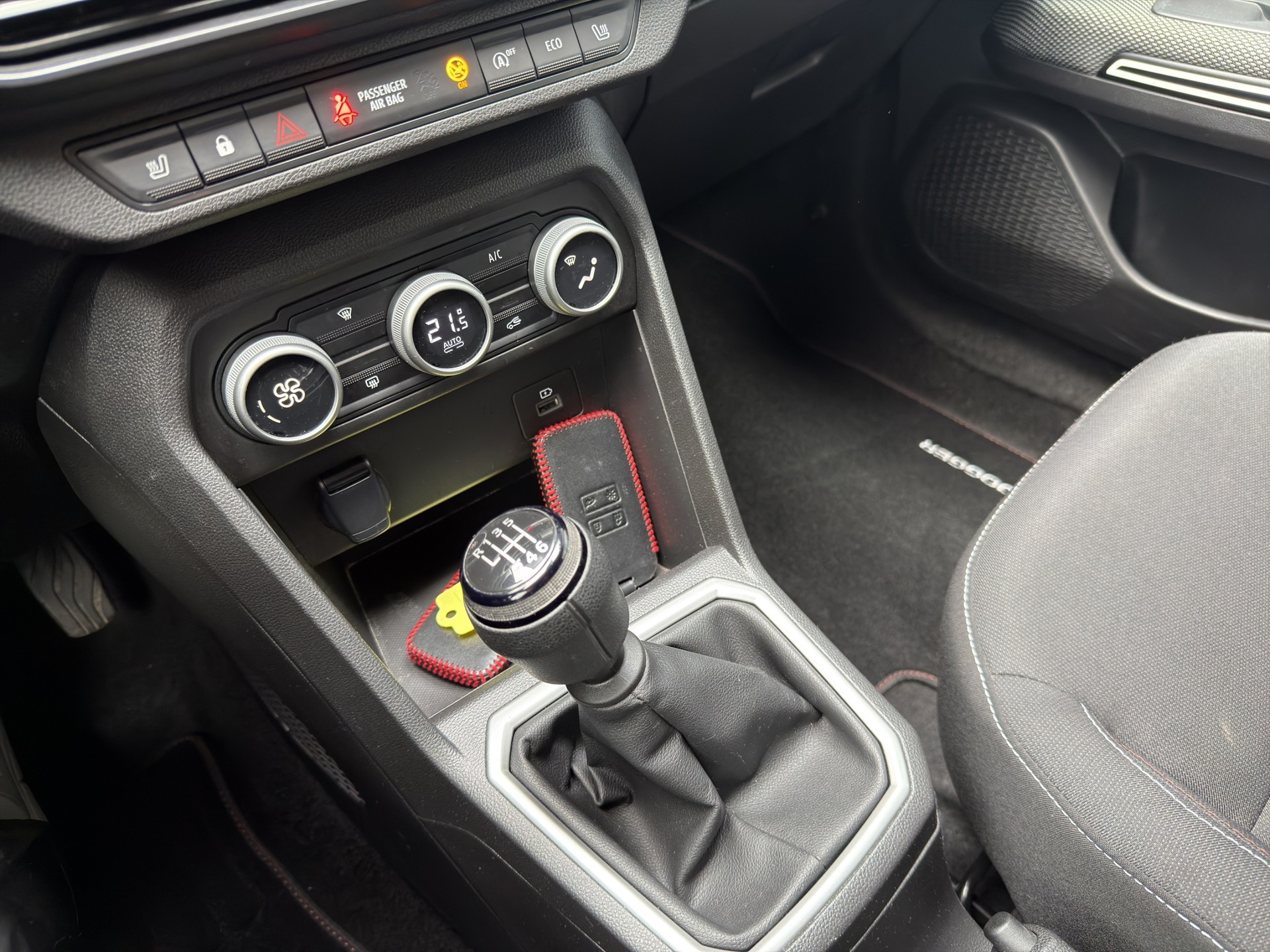 DACIA Jogger 1.0 TCe Extreme-image-10