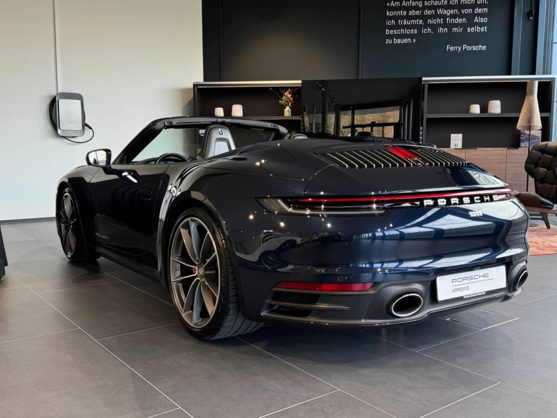 PORSCHE 911 Carrera 4S Cabriolet-image-13