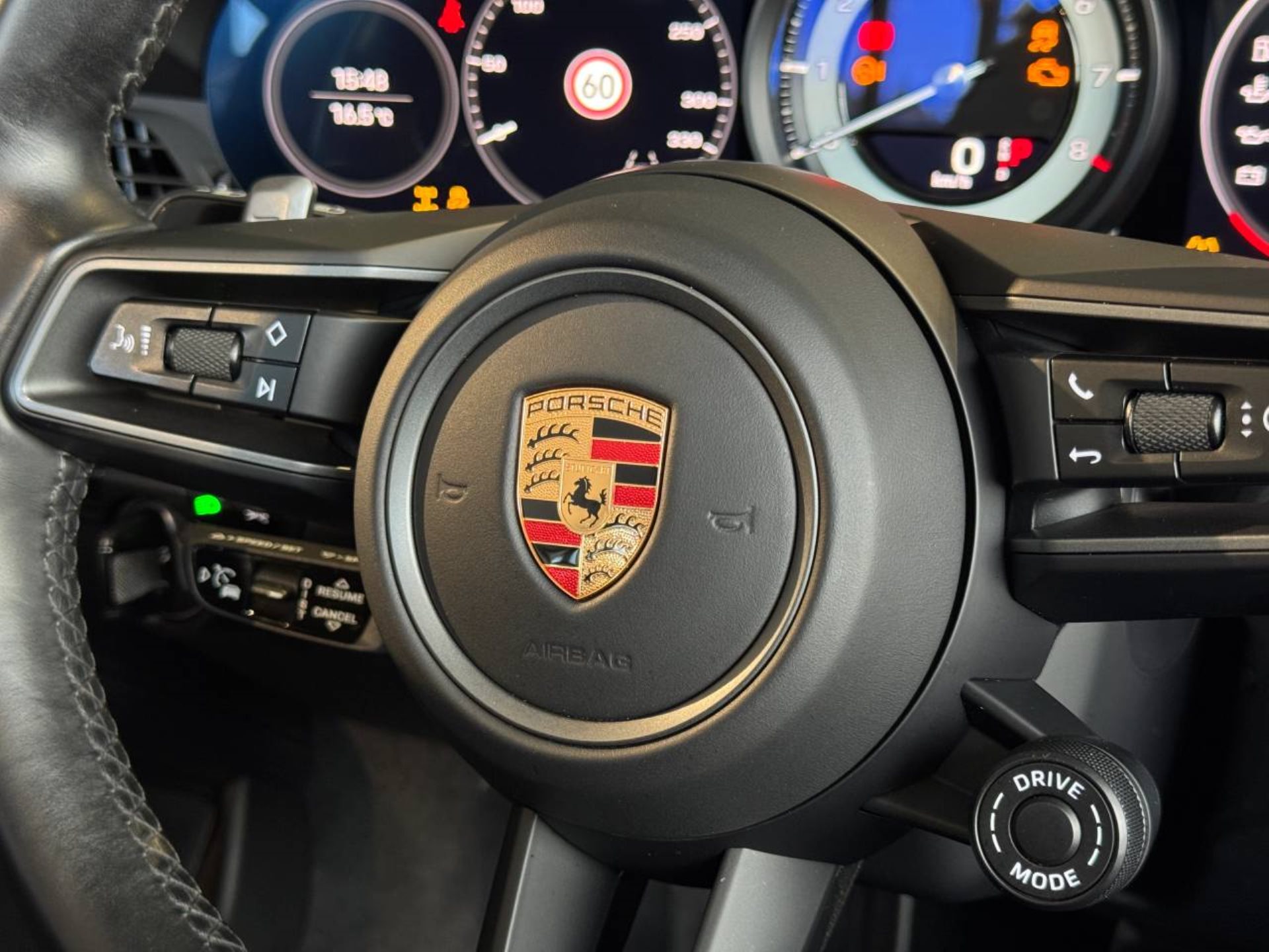 PORSCHE 911 Carrera 4S Cabriolet-image-39
