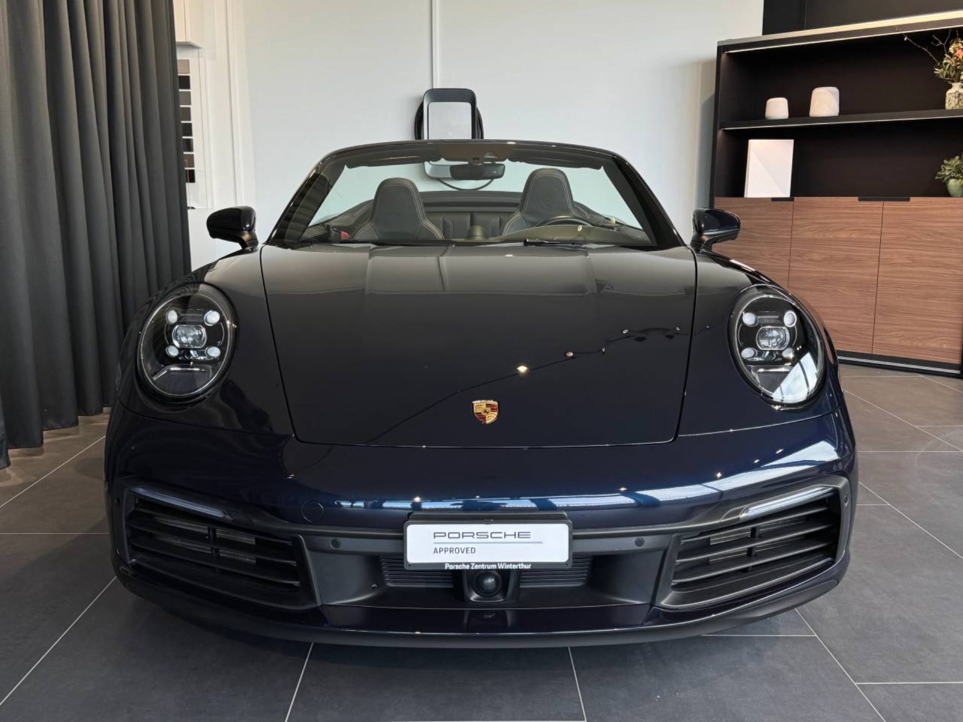 PORSCHE 911 Carrera 4S Cabriolet-image-5