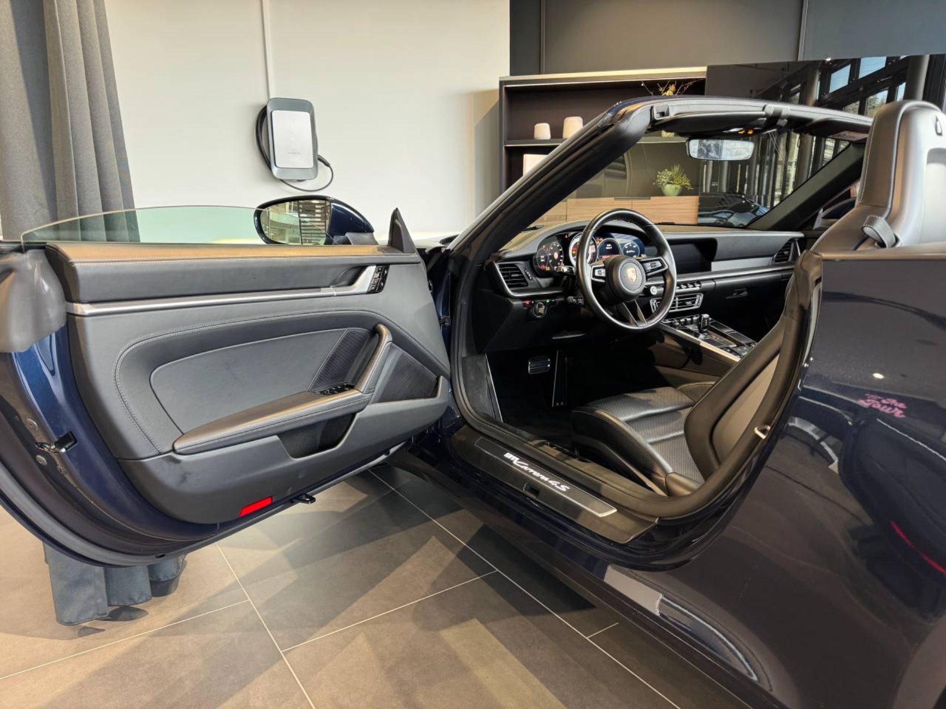 PORSCHE 911 Carrera 4S Cabriolet-showroom-element-3