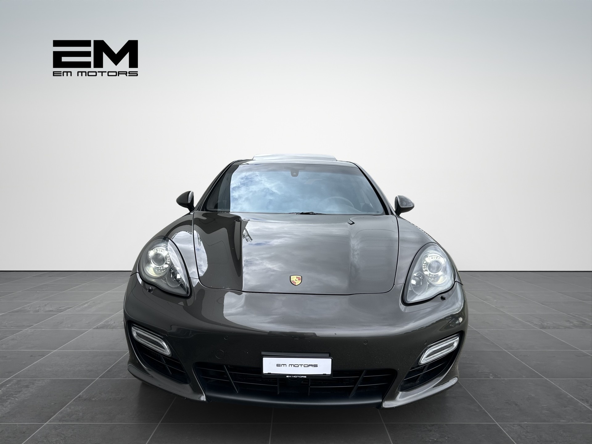PORSCHE Panamera Turbo S 4.8 PDK-showroom-element-1