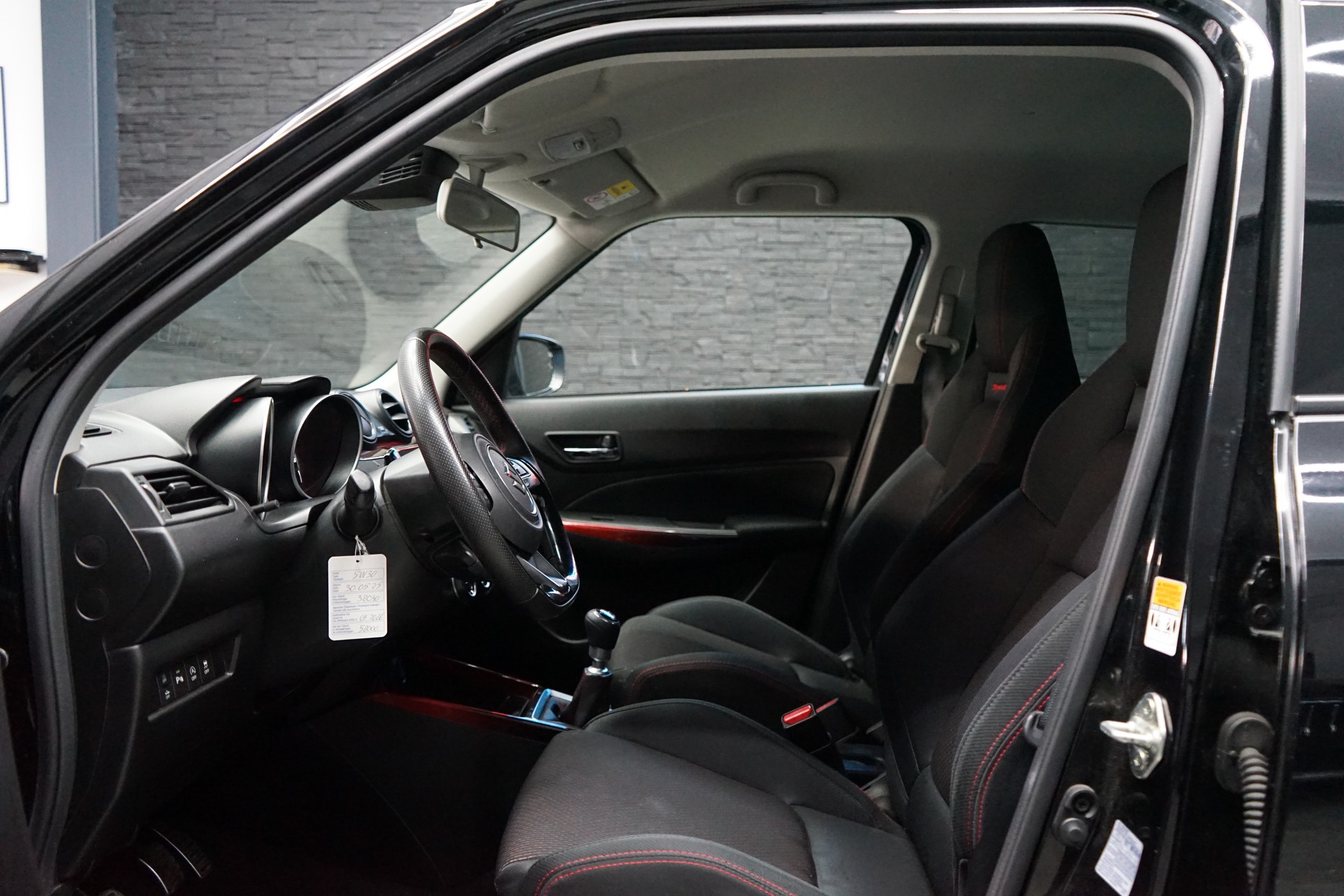 SUZUKI Swift Sport 1.4i 16V Compact Top Hybrid-image-4