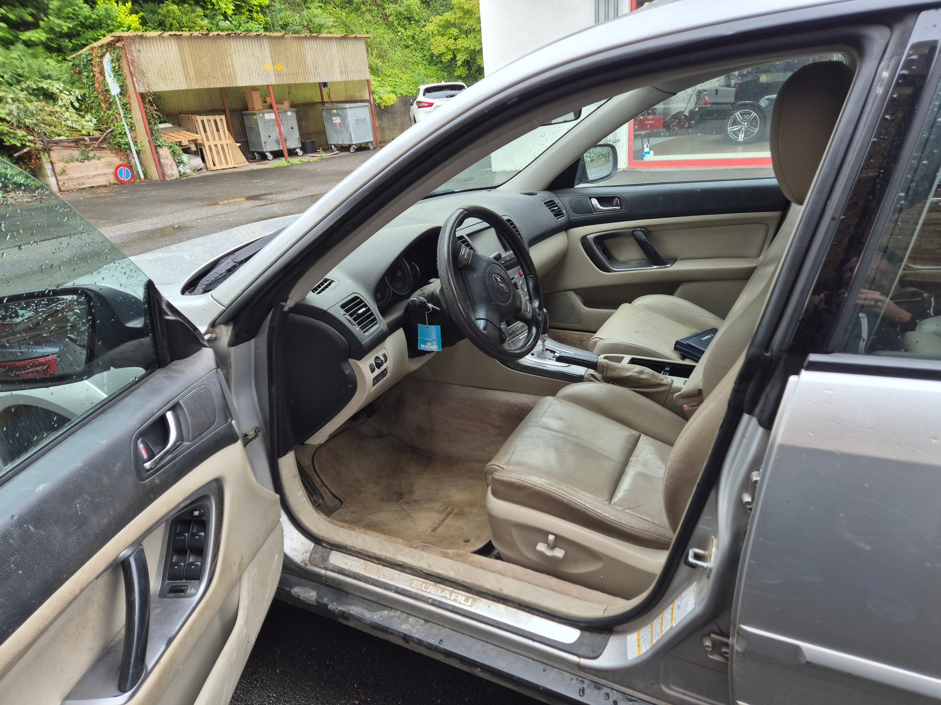 SUBARU Outback 3.0R AWD H6 Automatic-image-8