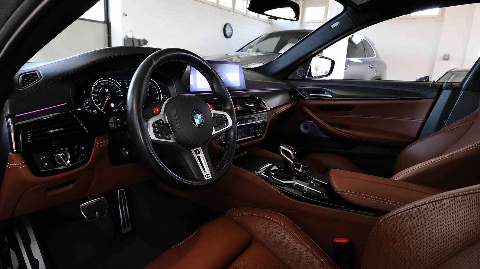 BMW M5 xDrive Competition Drivelogic-showroom-element-3
