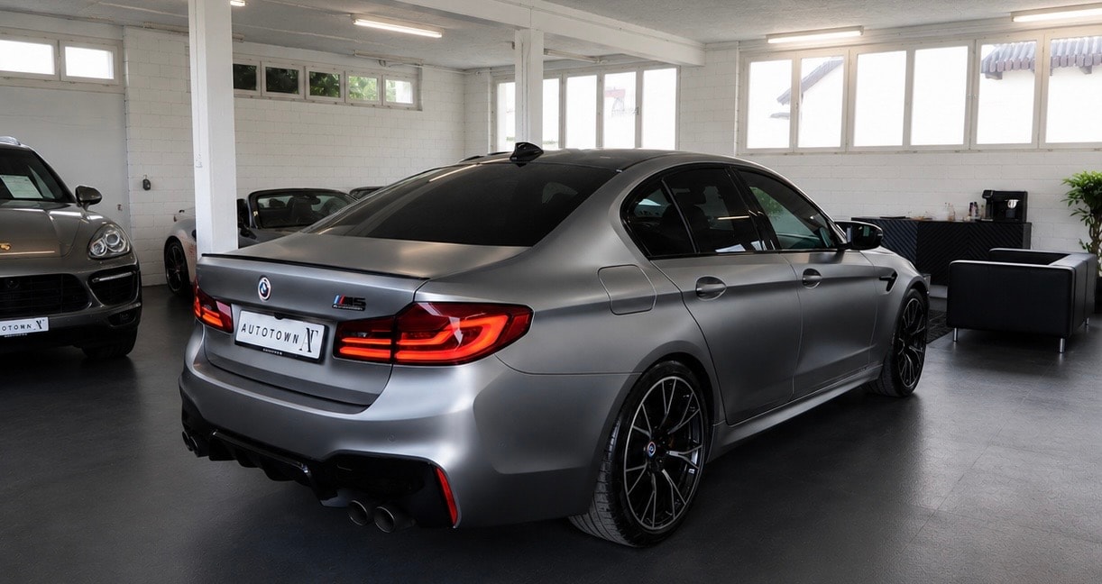 BMW M5 xDrive Competition Drivelogic-showroom-element-1