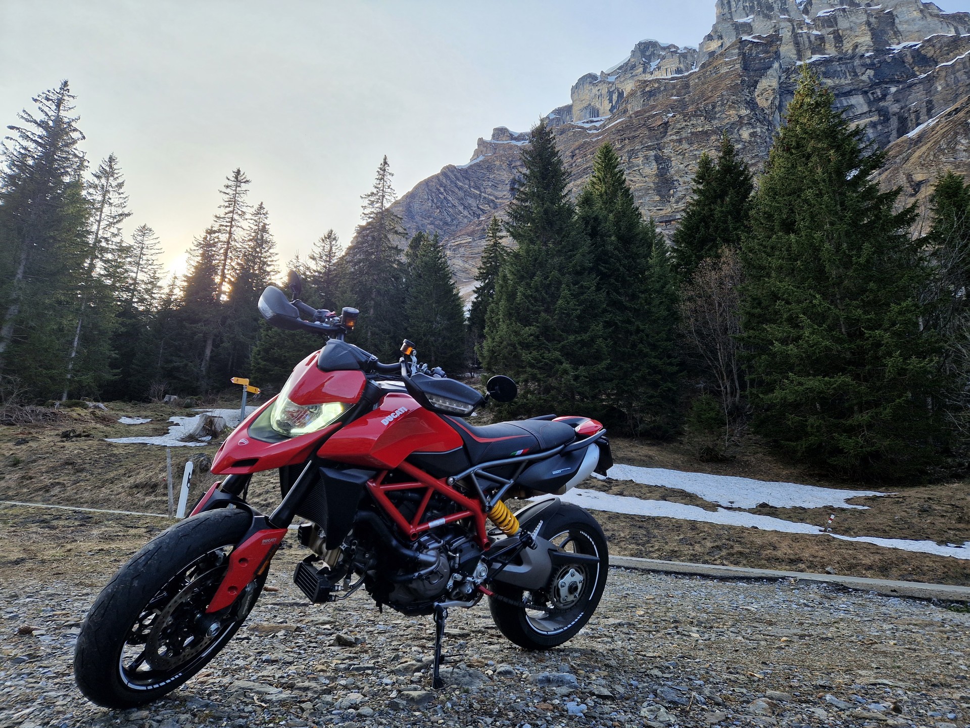 DUCATI Hypermotard 950-image-1