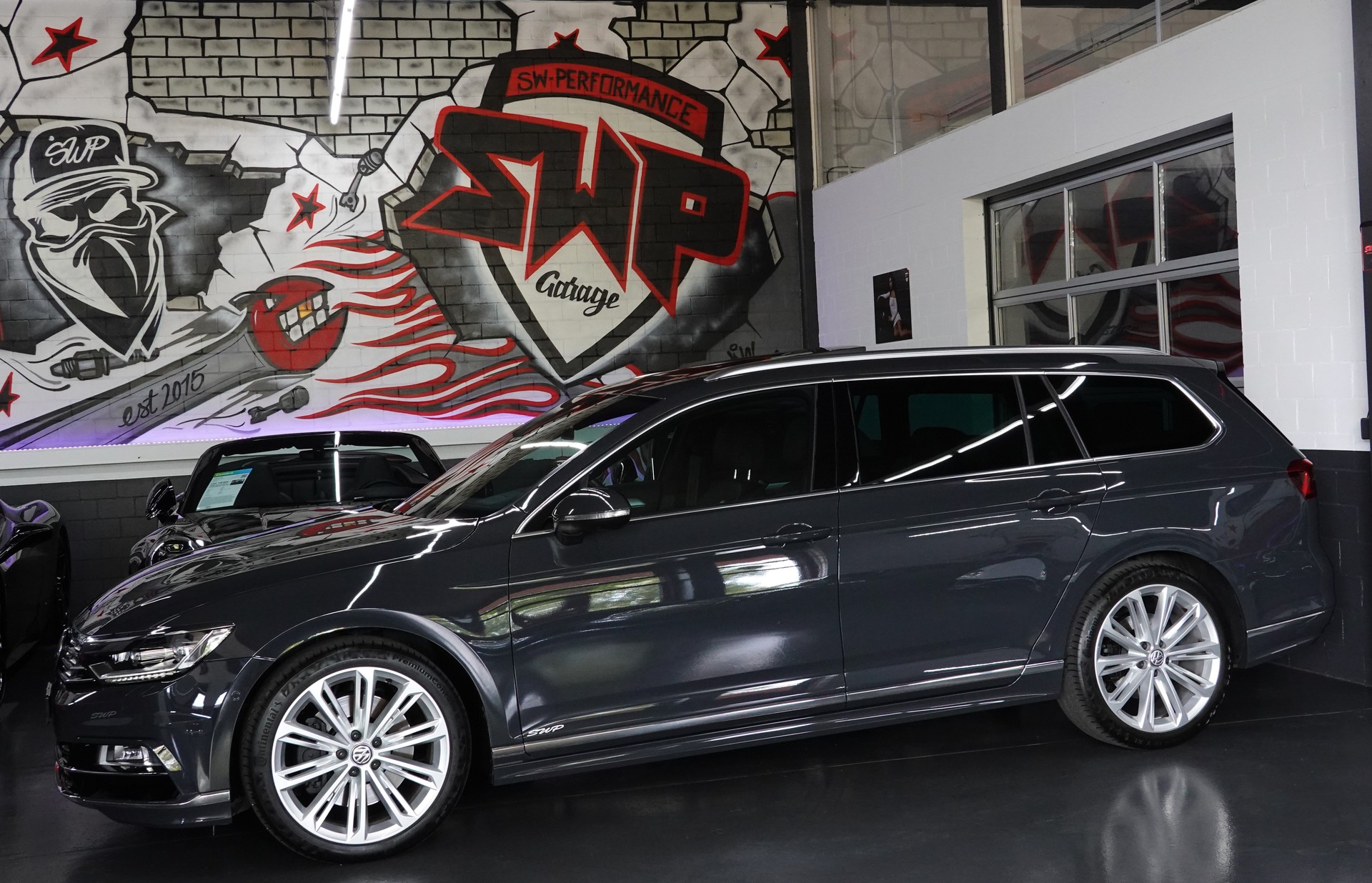 VW PASSAT VARIANT 2.0 TSI BMT HIGHLINE R-LINE 4Motion DSG-showroom-element-1