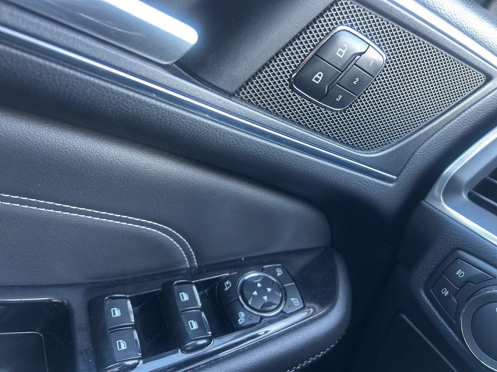 FORD Galaxy 2.0 TDCi Titanium PowerShift-image-13