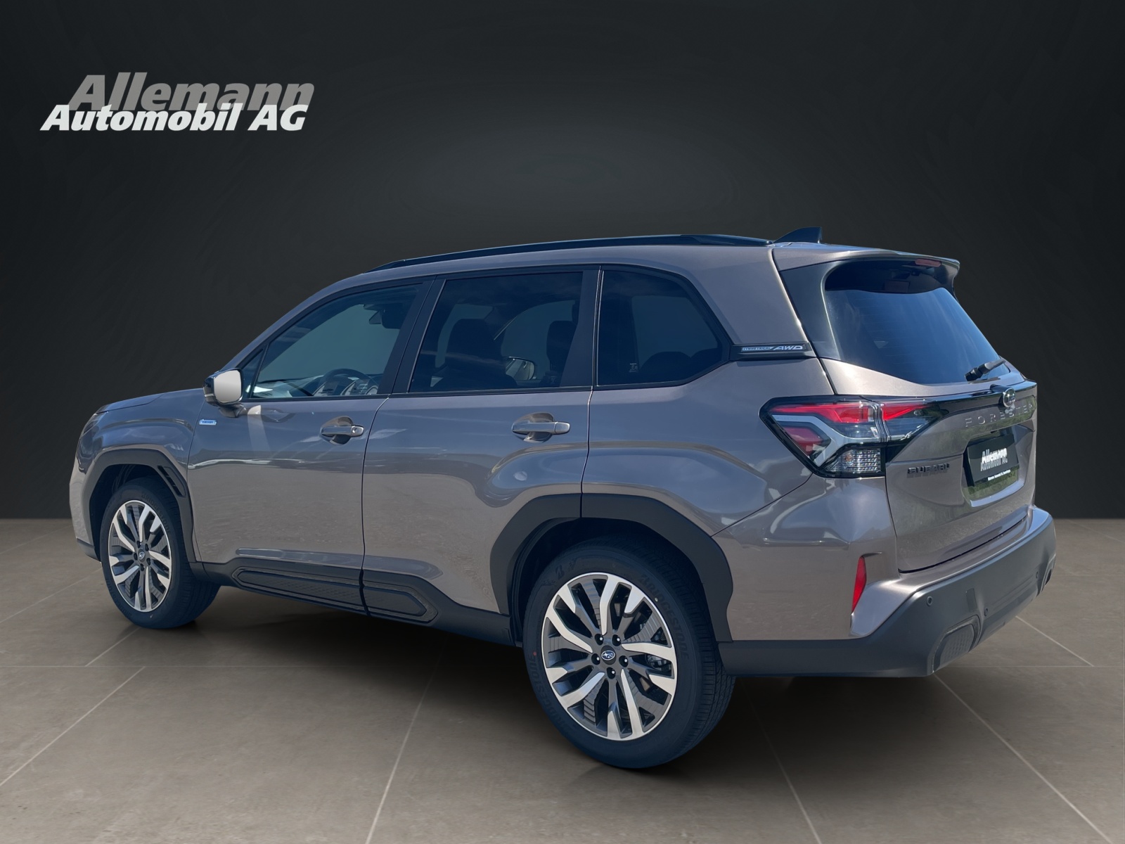 SUBARU Forester Station 2.0i e-Boxer Luxury-image-3