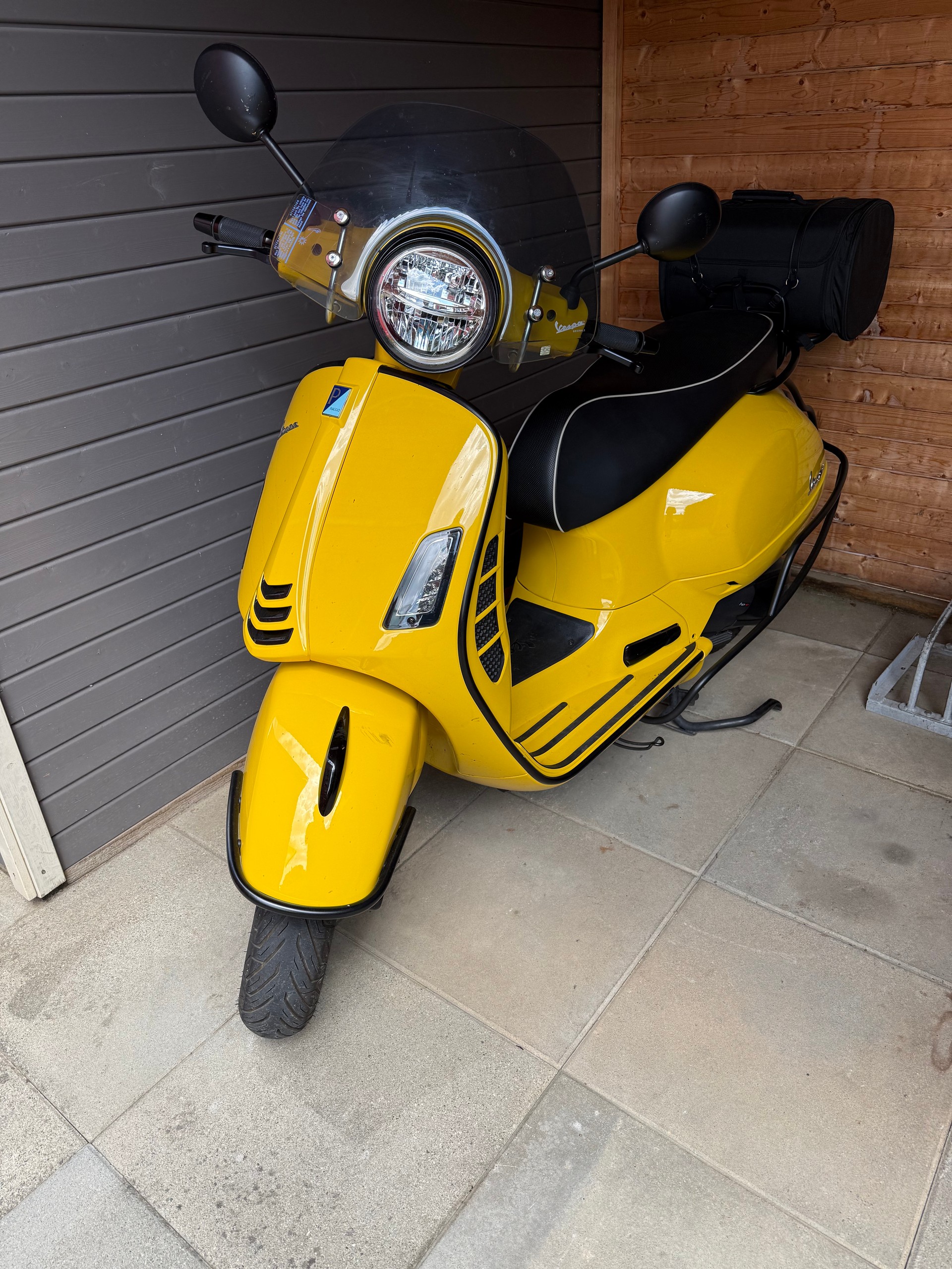 PIAGGIO Vespa GTS 300 HPE ABS/ASR-image-2