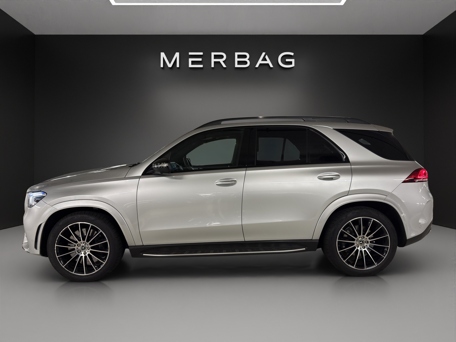MERCEDES-BENZ GLE 450 4Matic AMG Line 9G-Tronic-image-4