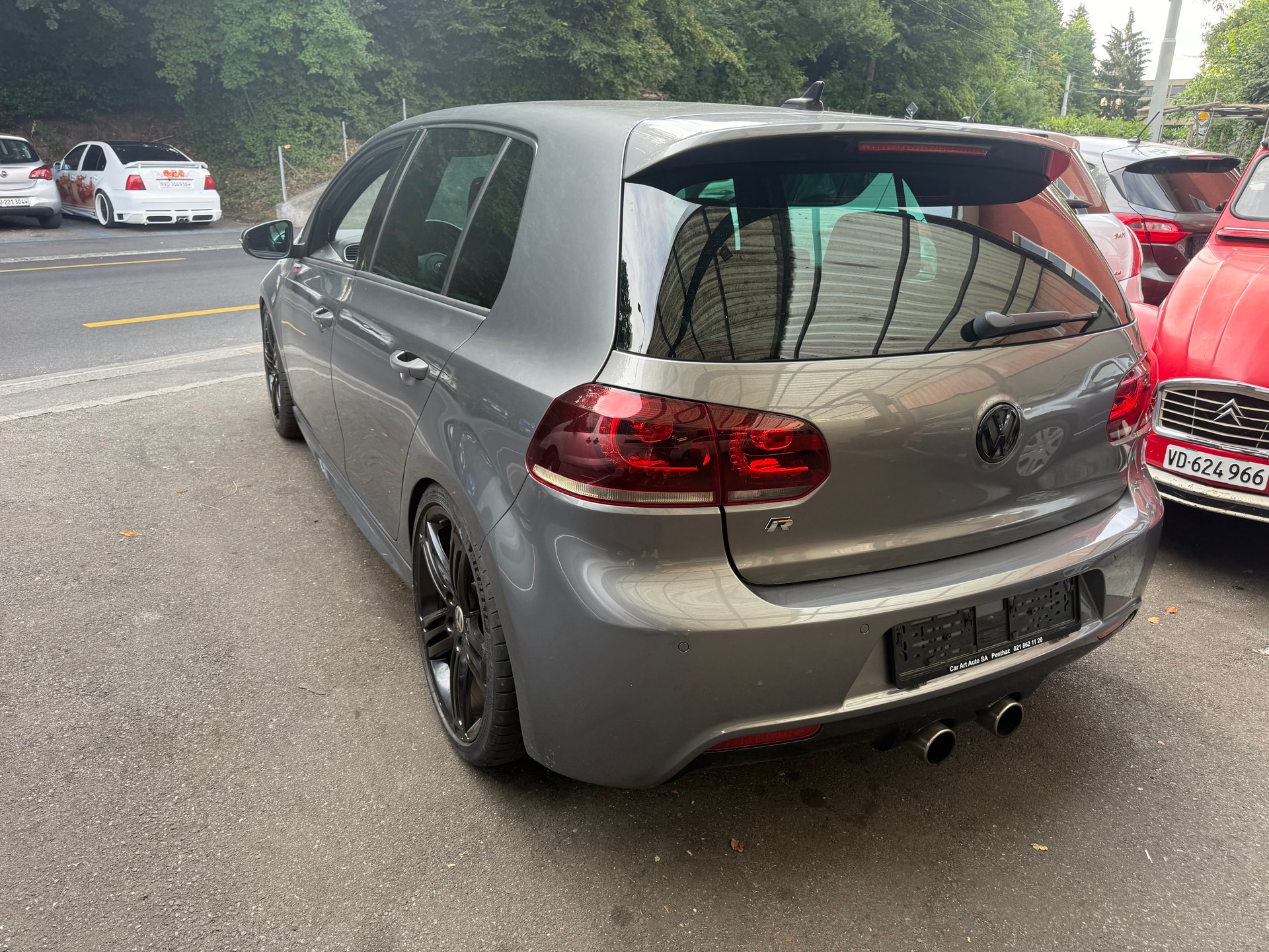 VW Golf 2.0 TSI R 4Motion DSG-image-3