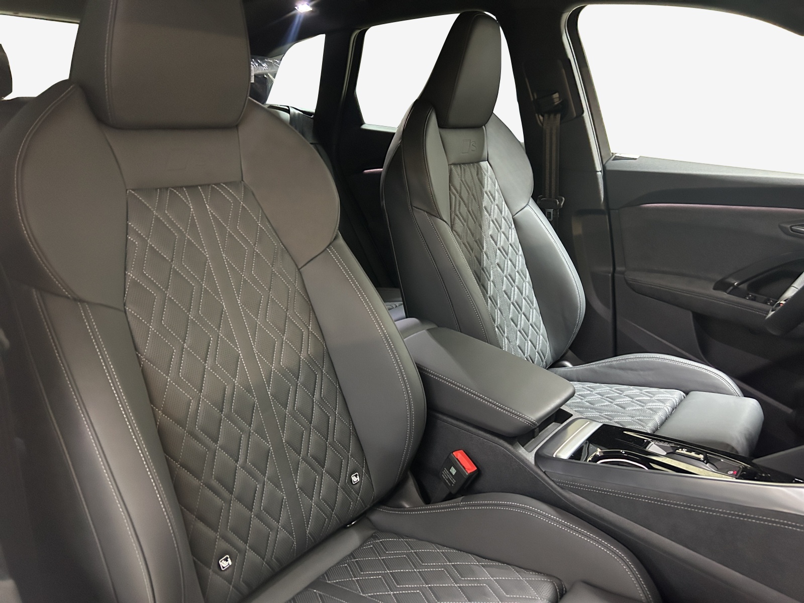 AUDI SQ5 TFSI quattro S-tronic-image-10
