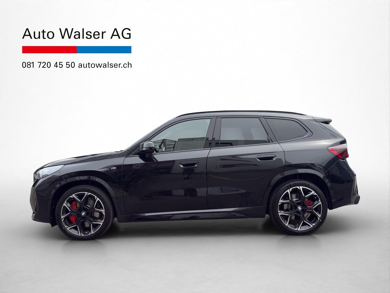 BMW X1 M35i-showroom-element-1
