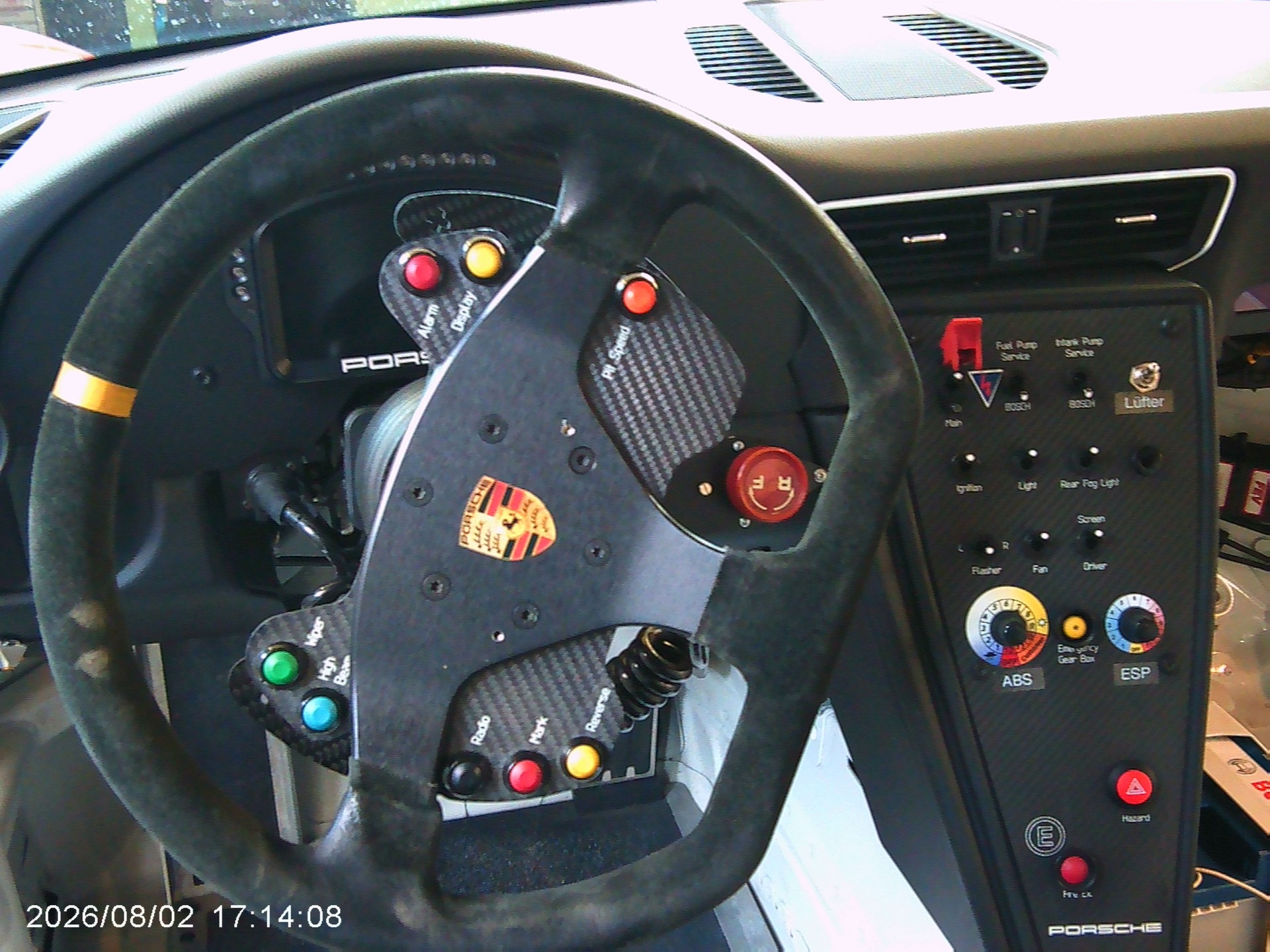 PORSCHE-image-3