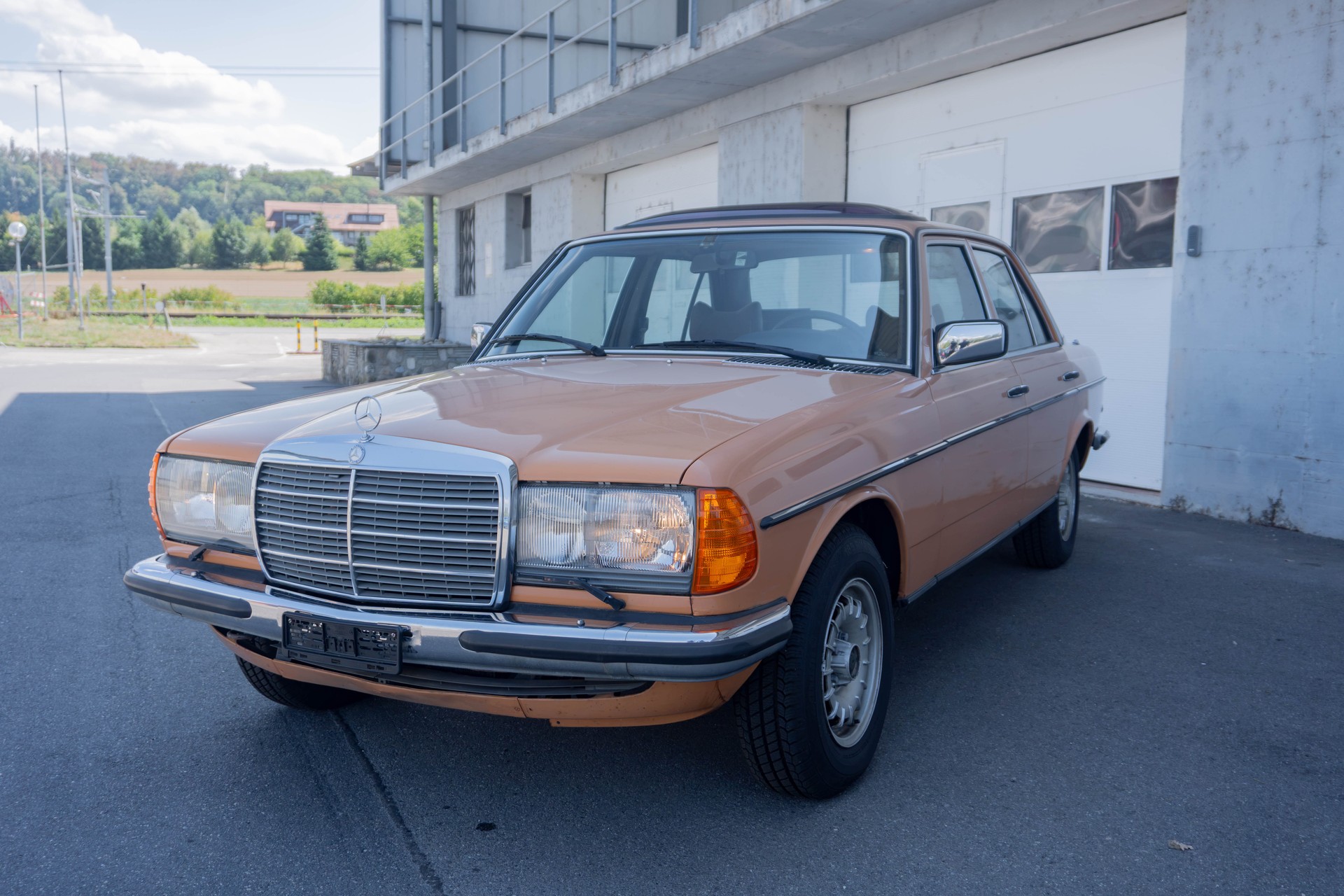 MERCEDES-BENZ 280 E Automatic