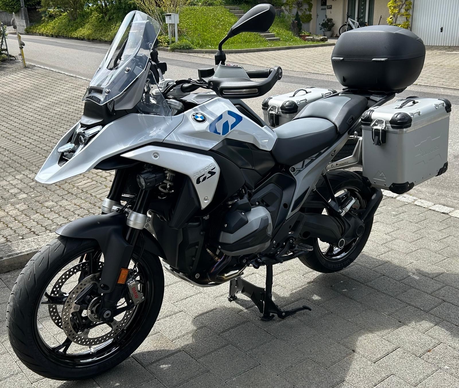BMW R 1300 GS-image-0
