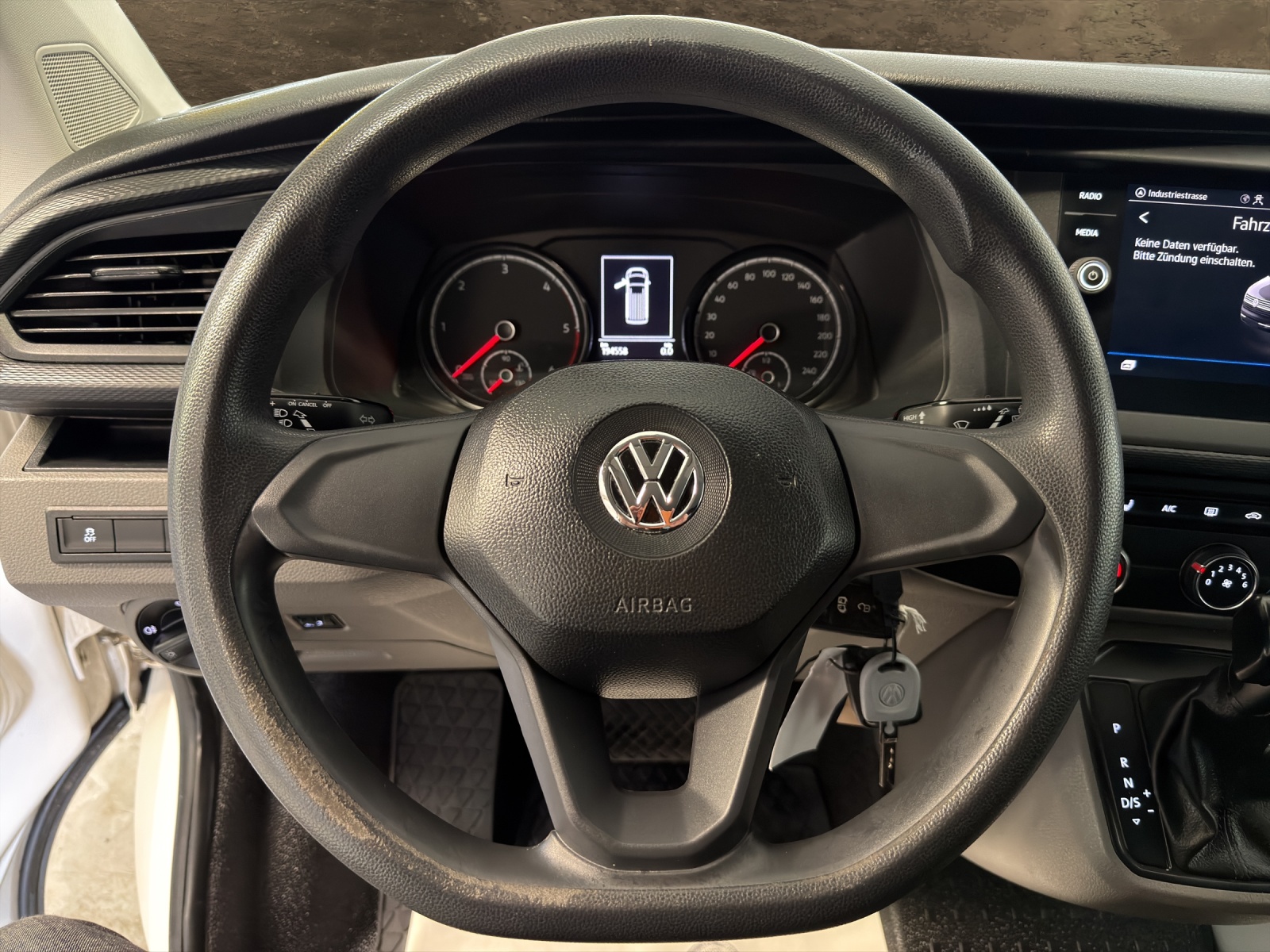 VW T6.1 2.0 TDI 4Motion DSG-showroom-element-3