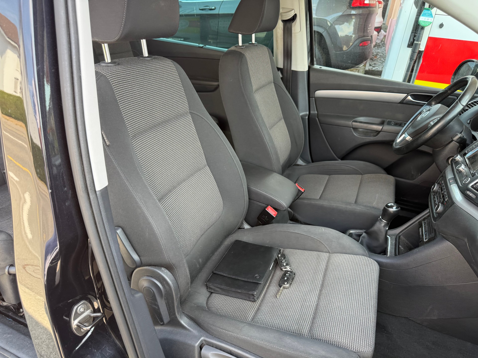 VW Sharan 2.0 TDI BlueMotion Technology Comfortline-image-9