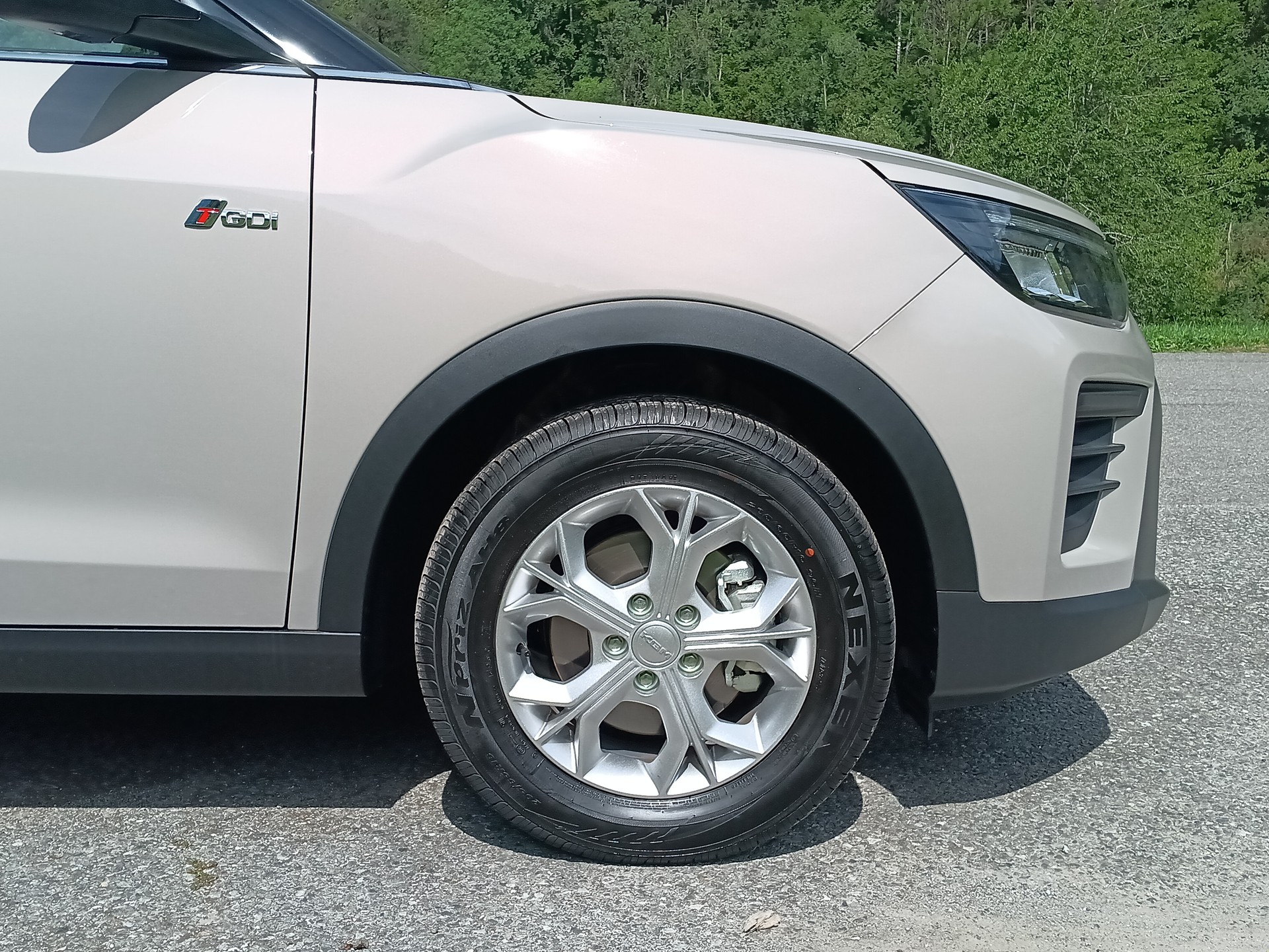 KGM-SsangYong Tivoli 1.5 T GDI Steel 4WD Automat-showroom-element-3